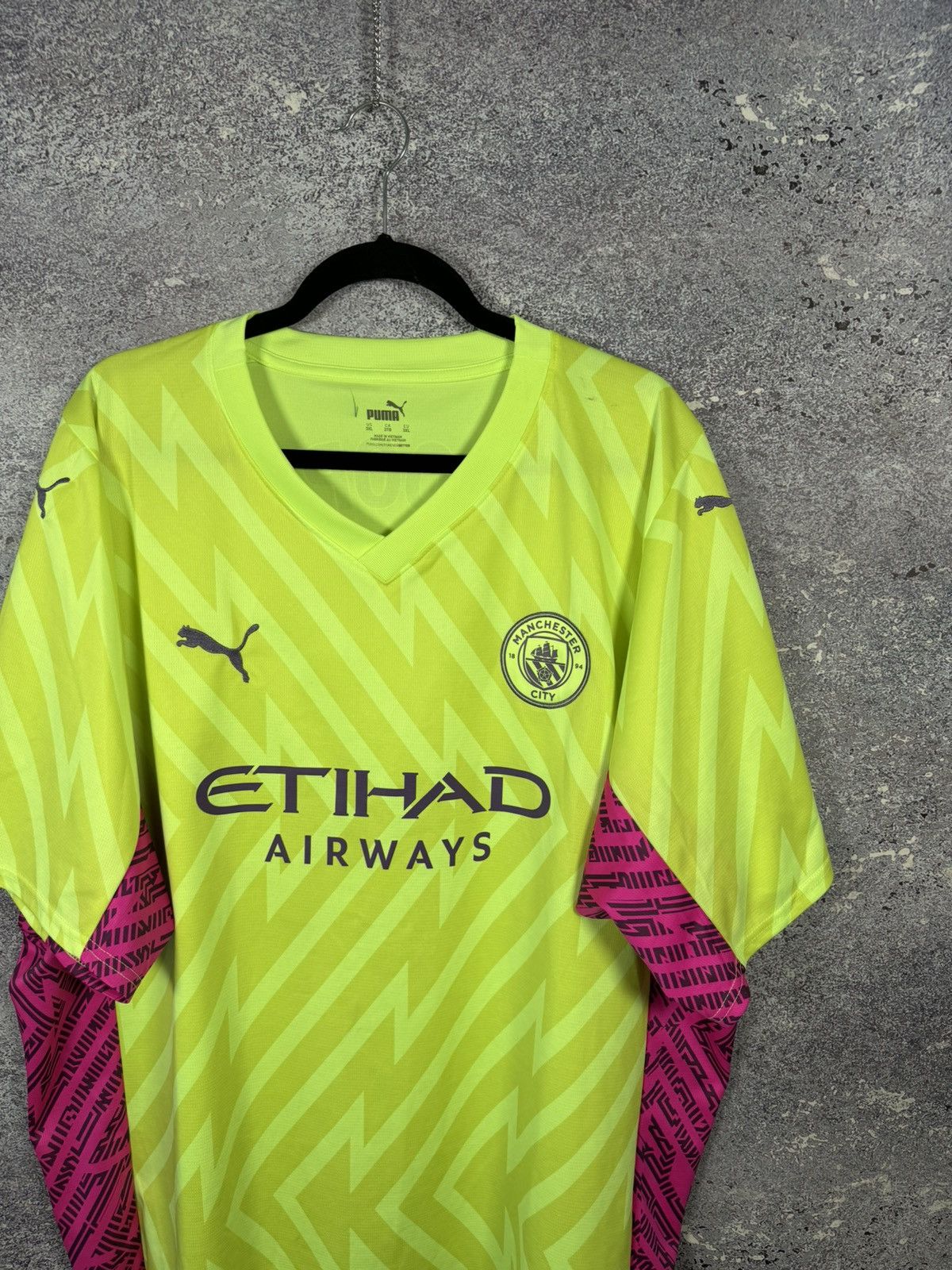 Puma × Vintage Vintage Manchester City 2023/24 GK3 Puma Soccer Jersey 3XL Size US XXL / EU 58 / 5 - 3 Thumbnail