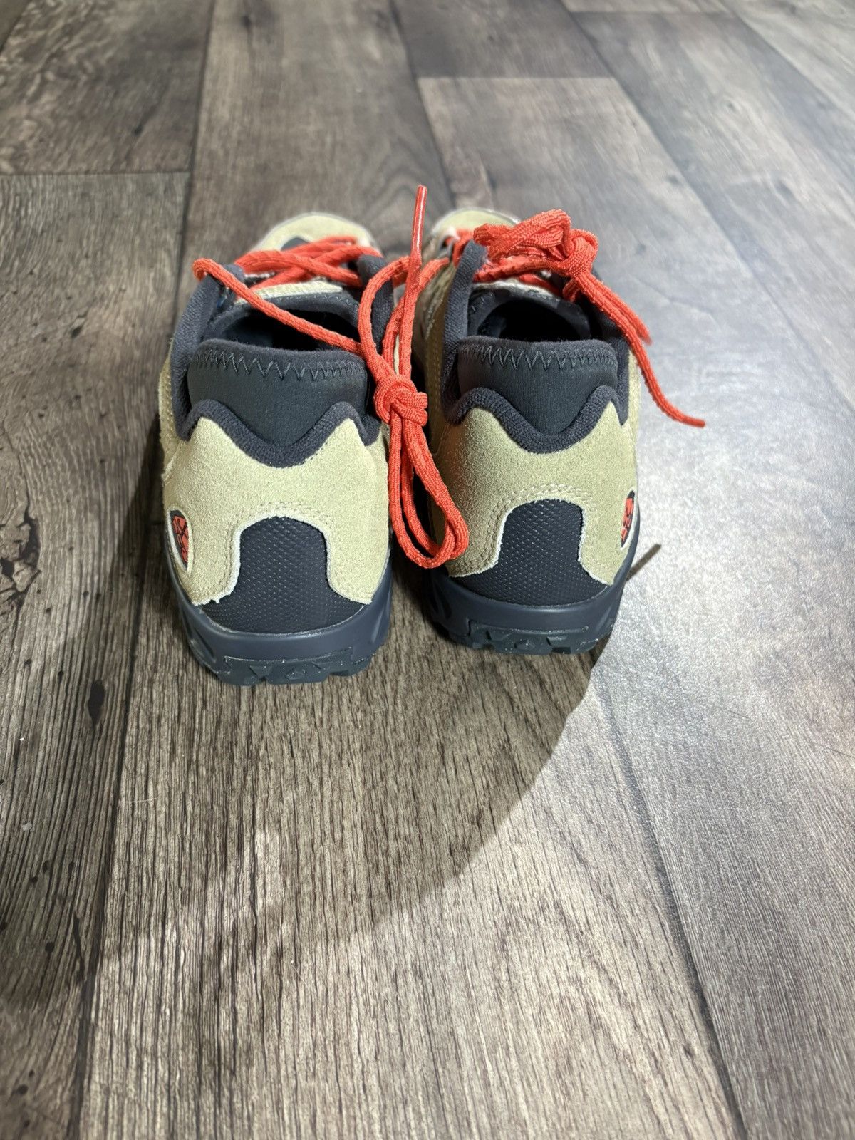 Nike Nike ACG Air Exploraid Neutral FJ1920-200 Men 6.5 Women 8 Size US 6.5 / EU 39-40 - 5 Thumbnail