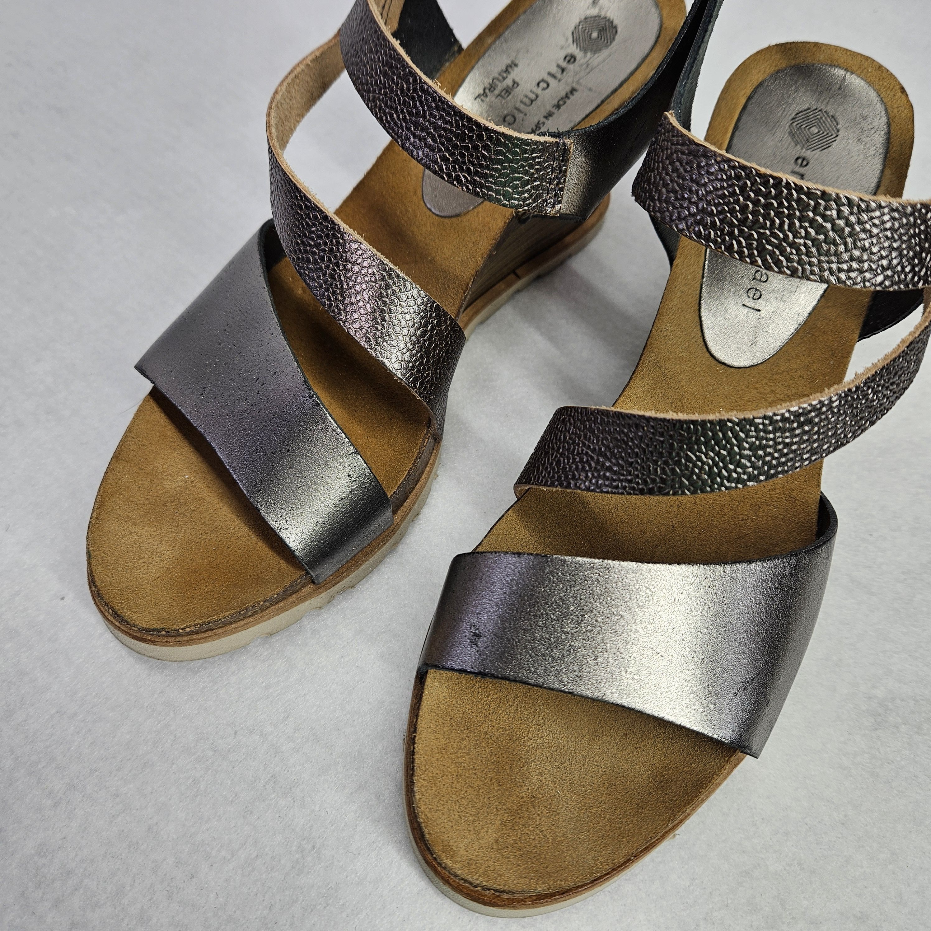 Other Eric Michael Size 39/8.5 Wedge Sandals Silver Leather Strap Size US 8.5 / IT 38.5 - 8 Thumbnail