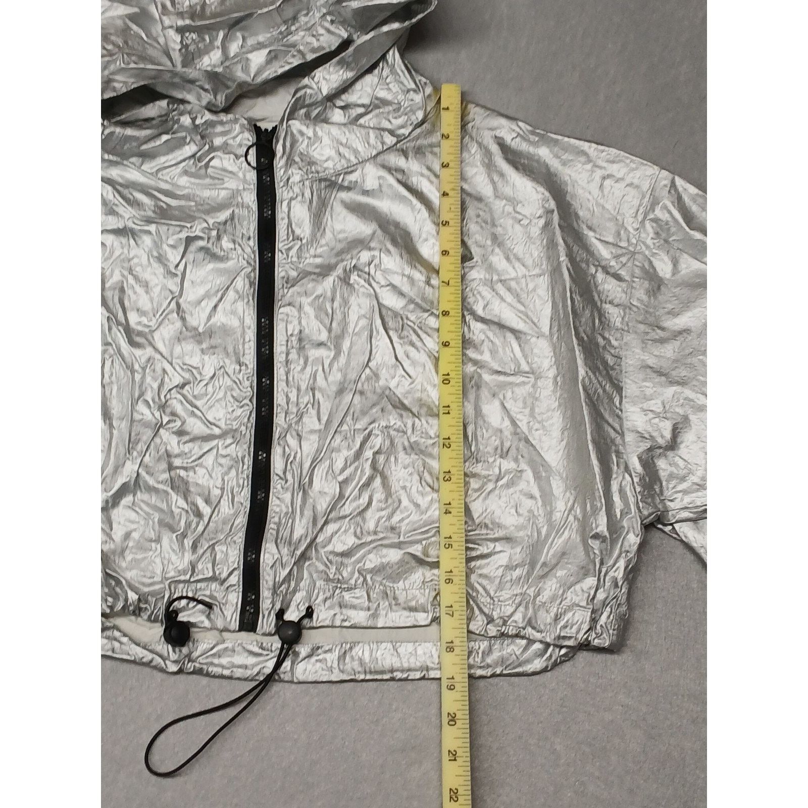 Other Meek (Medium) Silver Polyester Crop Hoodie Zip Jacket Size M / US 6-8 / IT 42-44 - 2 Thumbnail