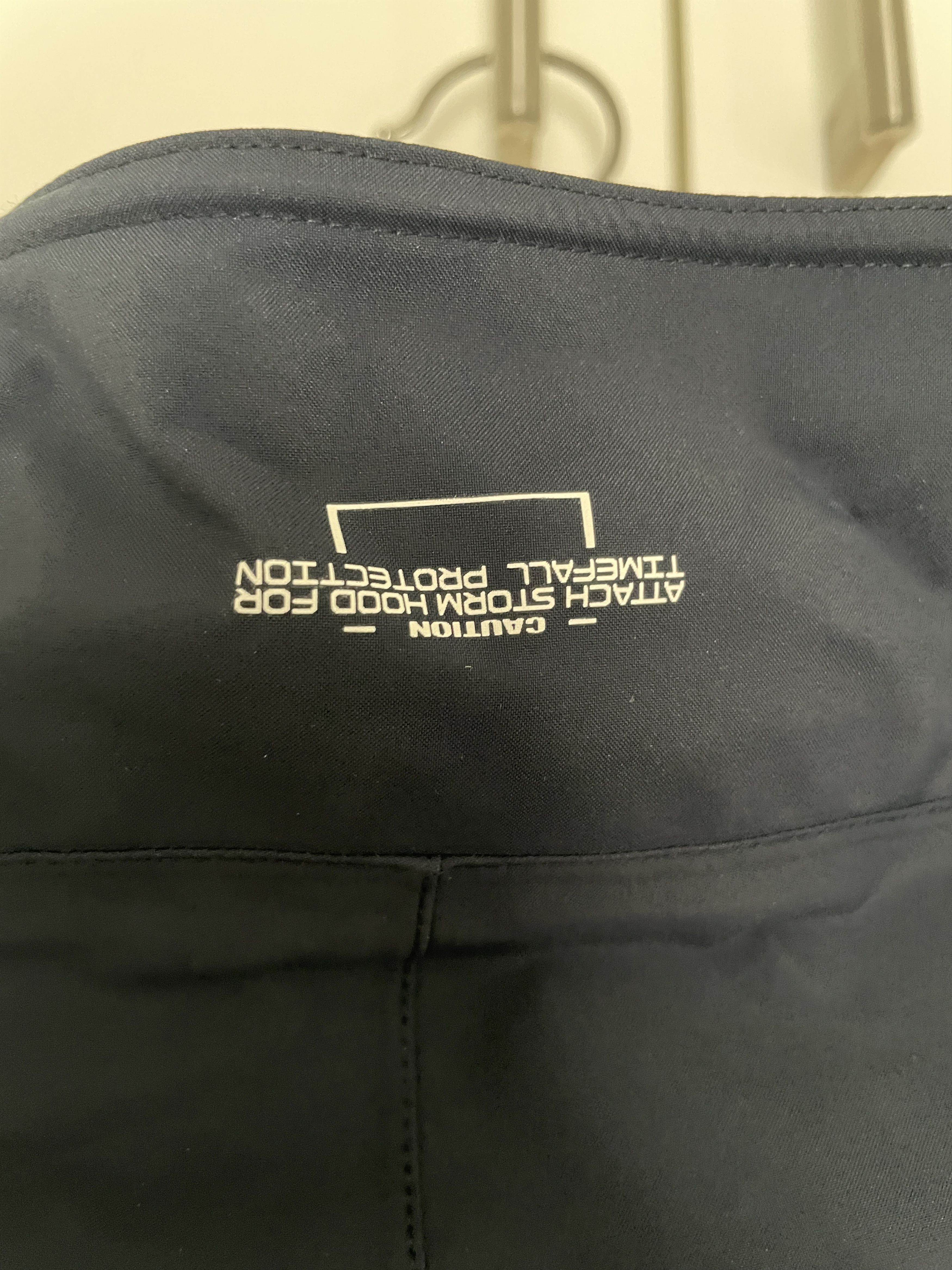 Acronym J1A-GTKP Size US M / EU 48-50 / 2 - 8 Thumbnail