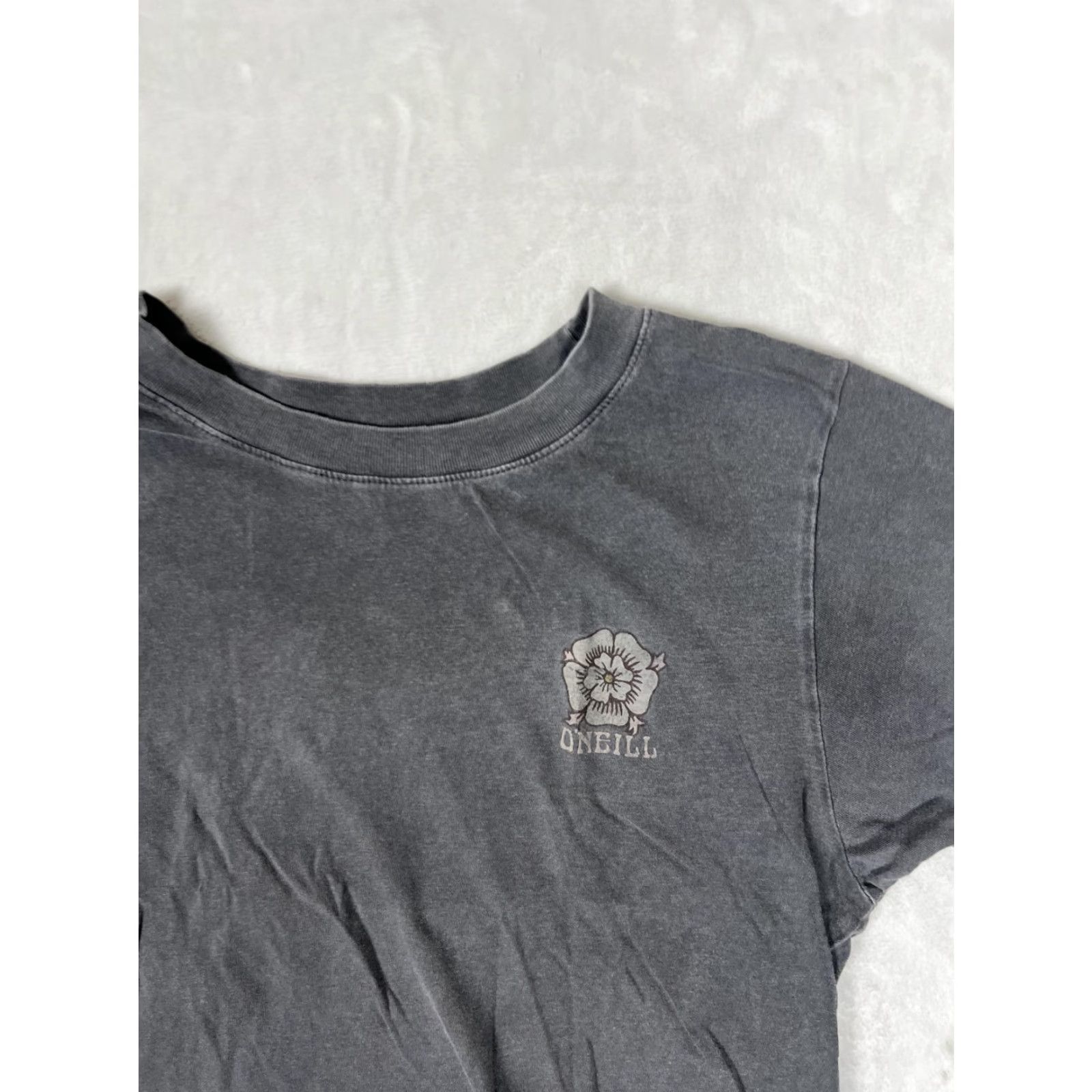 O'Neill O'Neill T-Shirt Womens Small Gray Cropped Floral Boho Peace Snake Graphic Crew Neck Short Sleeve XSmall? Size S / US 4 / IT 40 - 3 Thumbnail