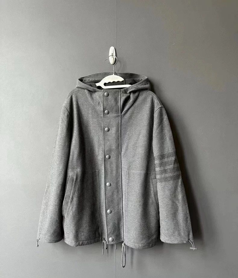 Thom Browne Thom browne Hooded jacket with gray sleeves 2504-Nextarrow Size US XS / EU 42 / 0 - 1 Thumbnail