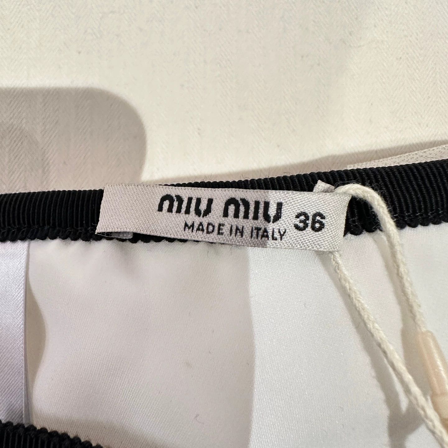 Miu Miu MIU MIU bow tulle mid-length skirt 36 nylon Size 25" / US 0 / IT 36 - 3 Thumbnail