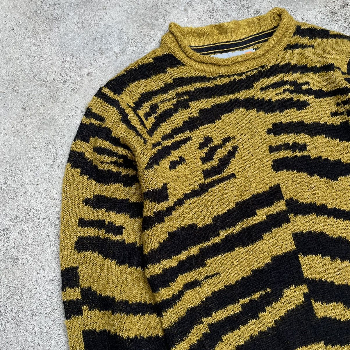 Vintage Vintage 90s Y2K Tiger Stripe Knit Sweater Grunge Baggy M Size US M / EU 48-50 / 2 - 2 Thumbnail