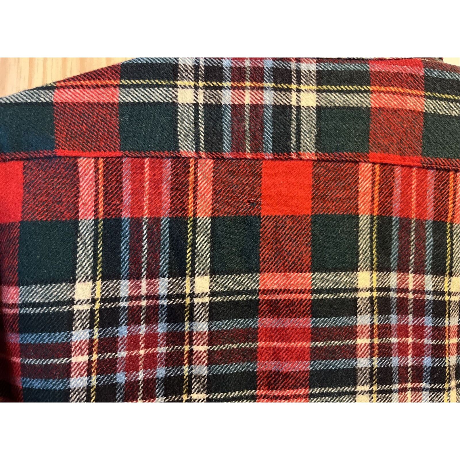 Pendleton Pendleton Lobo VTG Mens M red plaid long sleeve wool flannel Size US M / EU 48-50 / 2 - 16 Thumbnail