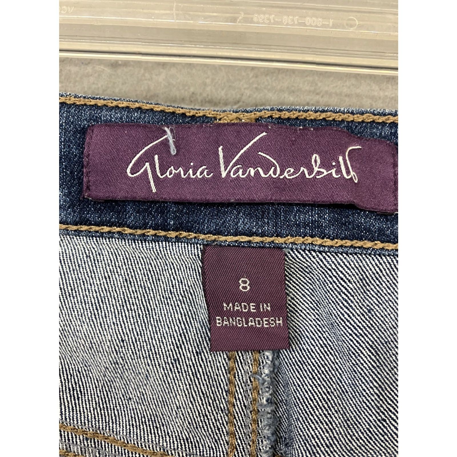 Gloria Vanderbilt Gloria Vanderbilt Amanda Jeans Women 8 Straight Medium Blue Denim 5-Pocket Stretch Regular Rise High Waist Womens Jeans 30 in Inseam Size 30" / US 8 / IT 44 - 3 Thumbnail