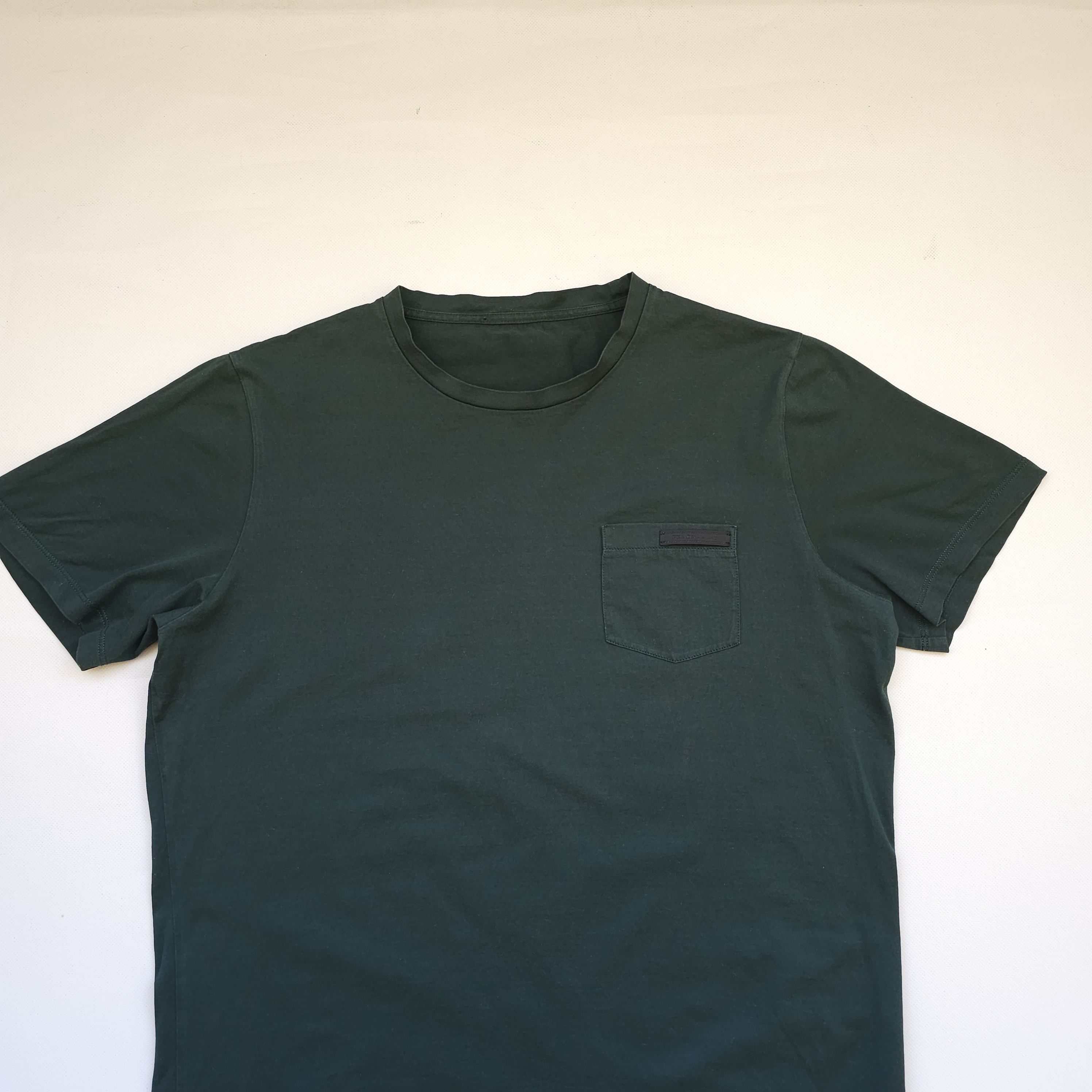 Prada Prada Milano T-shirt Black Tab Pocket Mens size S Size US S / EU 44-46 / 1 - 2 Thumbnail