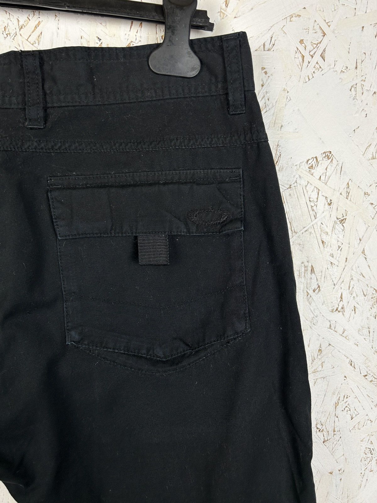 Oakley 90s Oakley Software Cargo Tactical Outdoor Shorts Black 32 Size US 32 / EU 48 - 6 Thumbnail