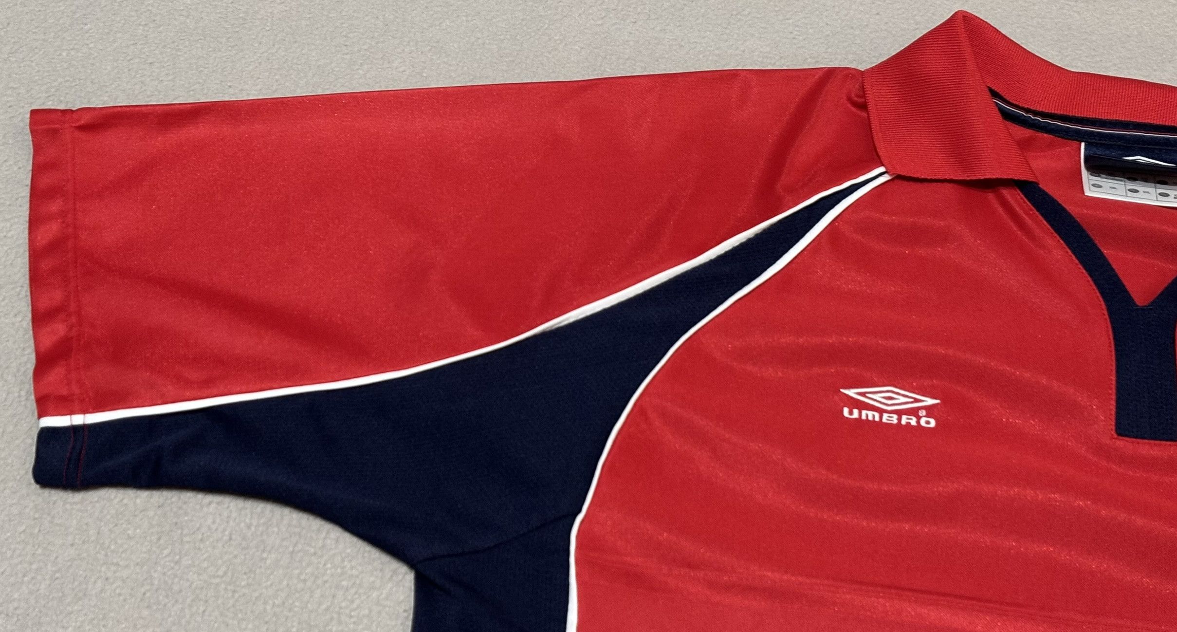 Umbro England 2000 Umbro Training Jersey Size XXL Size US XXL / EU 58 / 5 - 6 Thumbnail