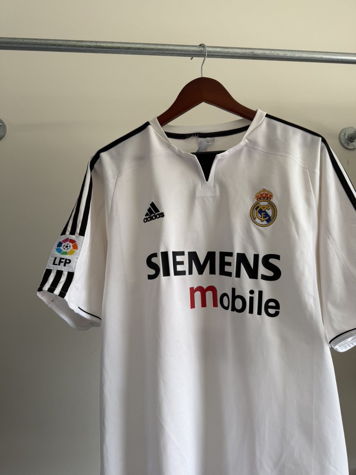 Adidas Real Madrid 2003-04 David Beckham Local Size US XL / EU 56 / 4 - 4 Thumbnail