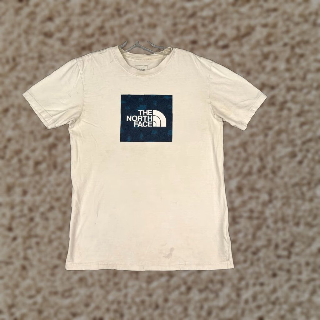 The North Face The North Face Shirt Men S Ivory Short Sleeve Crew Logo 100% Cotton Read Mens S Black Logo Classic Outdoor Seasonal Wear Size US S / EU 44-46 / 1 - 1 Thumbnail