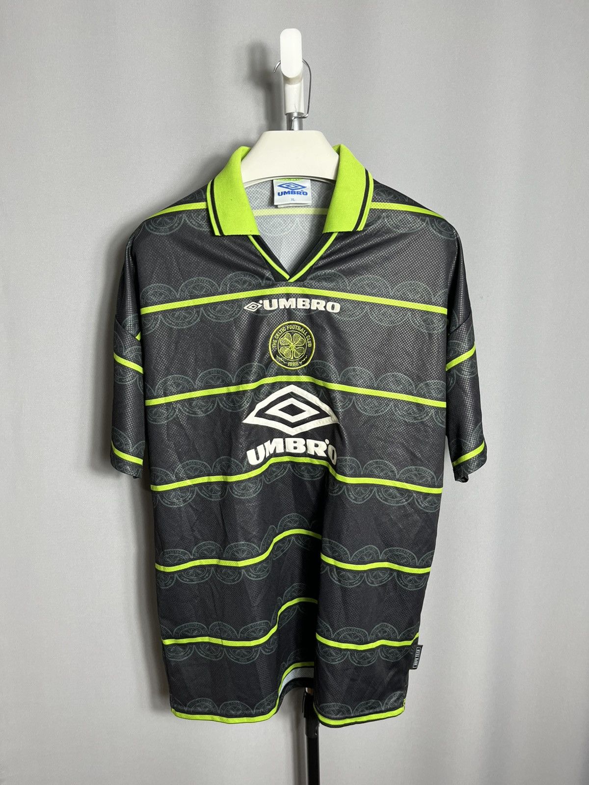 Umbro CELTIC 1998 1999 AWAY SHIRT FOOTBALL SOCCER UMBRO JERSEY Size US L / EU 52-54 / 3 - 1 Thumbnail