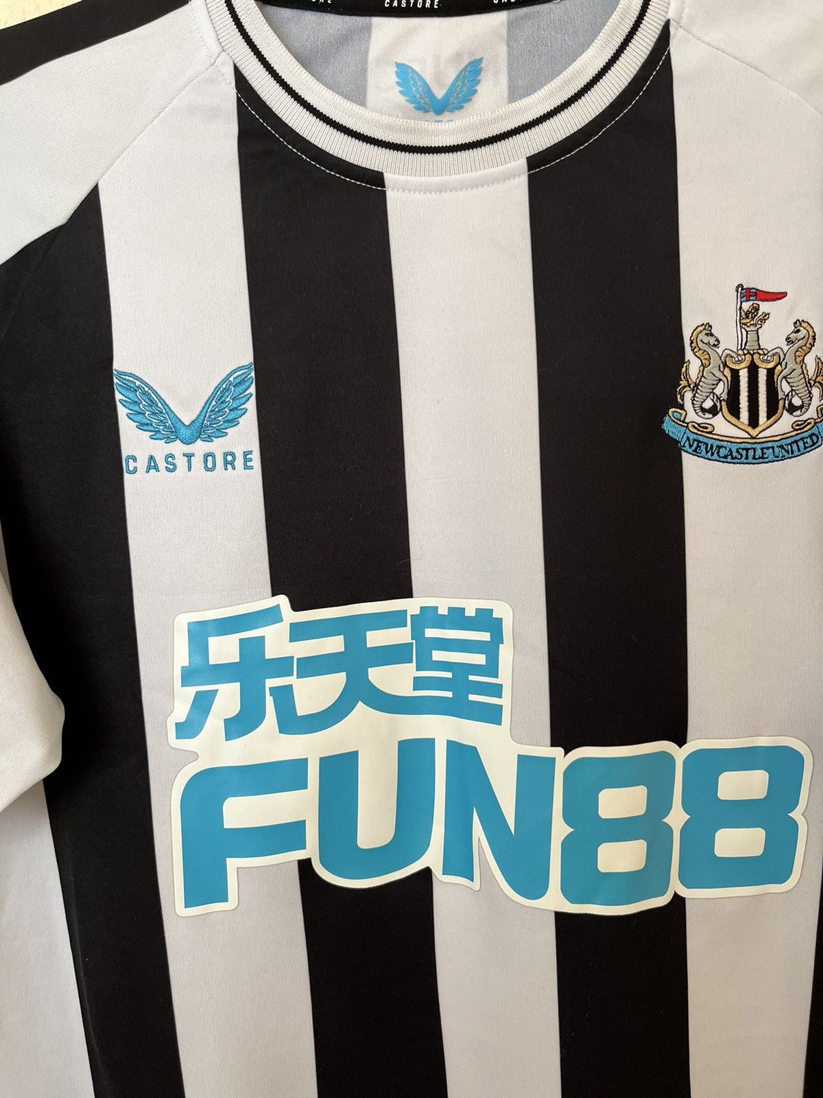 Castore Castore 2022/2023 Newcastle United Home Soccer Jersey Size US L / EU 52-54 / 3 - 2 Thumbnail