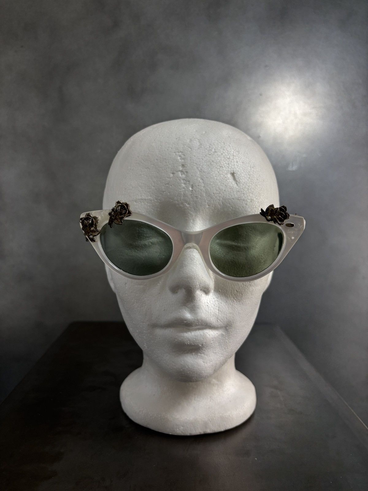 American Optical × Other × Vintage 1960s Sunglasses True Vintage Ornate Turanette Tura Floral Size ONE SIZE - 12 Thumbnail