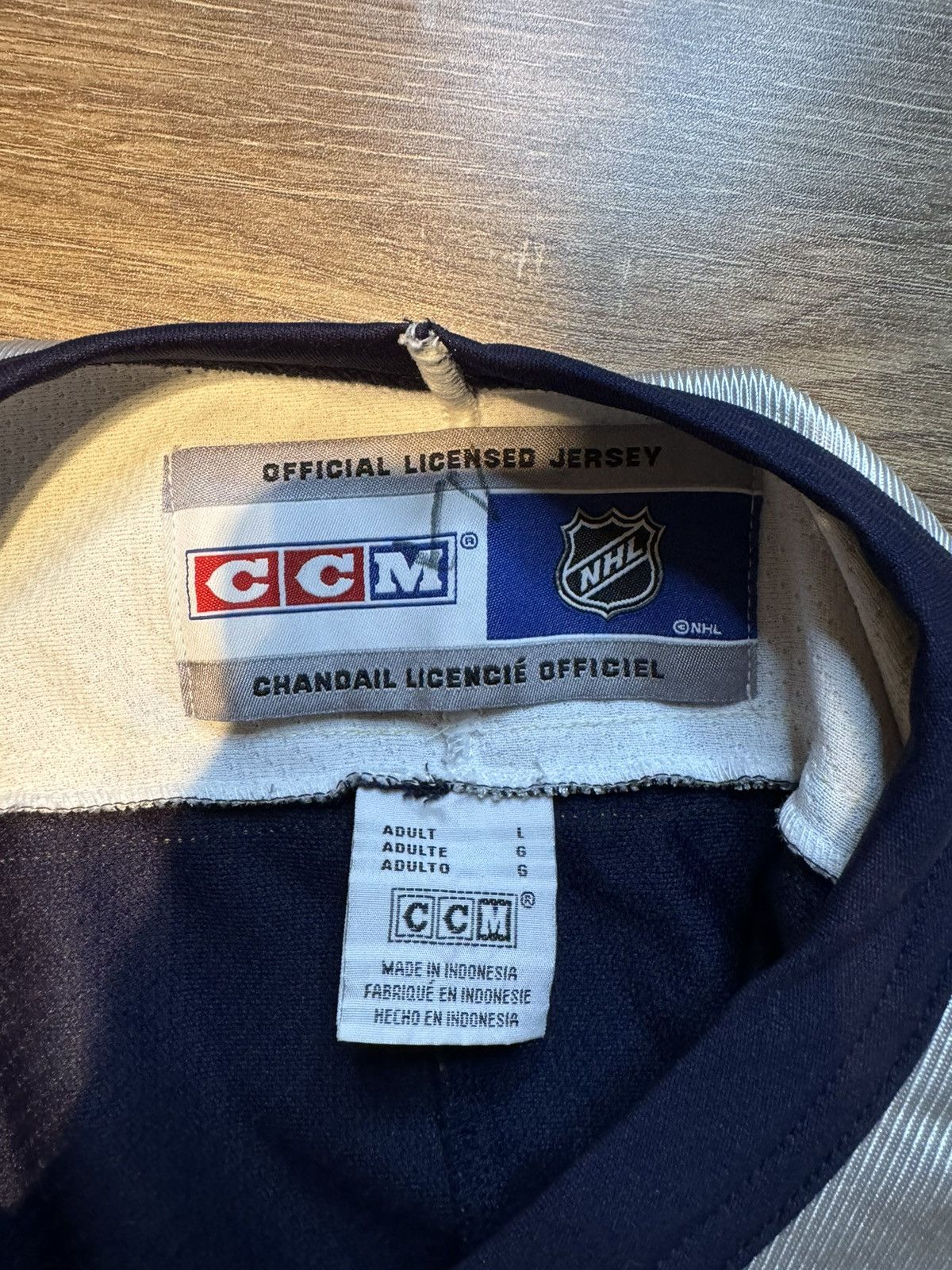 Ccm Vintage Nashville Predators CCM NHL Hockey Jersey Size L Size US L / EU 52-54 / 3 - 7 Thumbnail