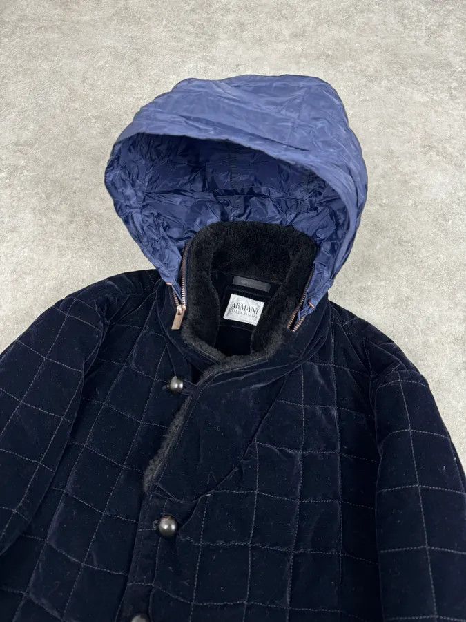 Armani Collezioni Armani Navy Quilted Velvet Contrast Collar Jacket Size US M / EU 48-50 / 2 - 7 Thumbnail