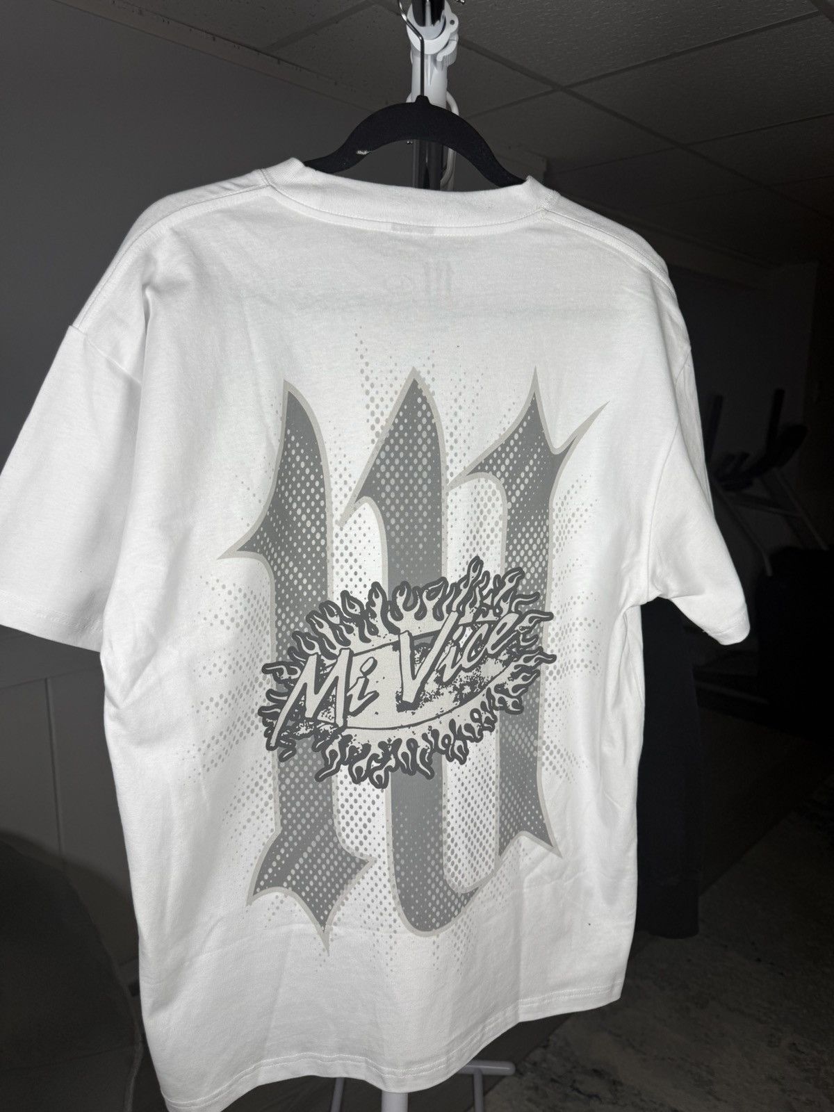 Other MI-Vice White Skull graphic T-Shirt size L Size US L / EU 52-54 / 3 - 6 Thumbnail