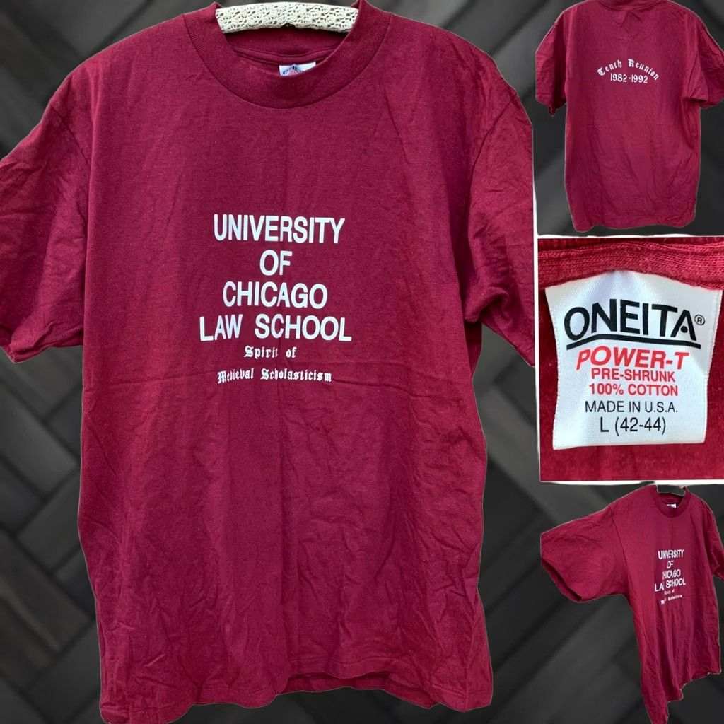 Vintage VINTAGE Oneita University Chicago Law School T Shirt Men L Red 90s Graphic Print US Vintage Shirts Mens Size US L / EU 52-54 / 3 - 1 Thumbnail