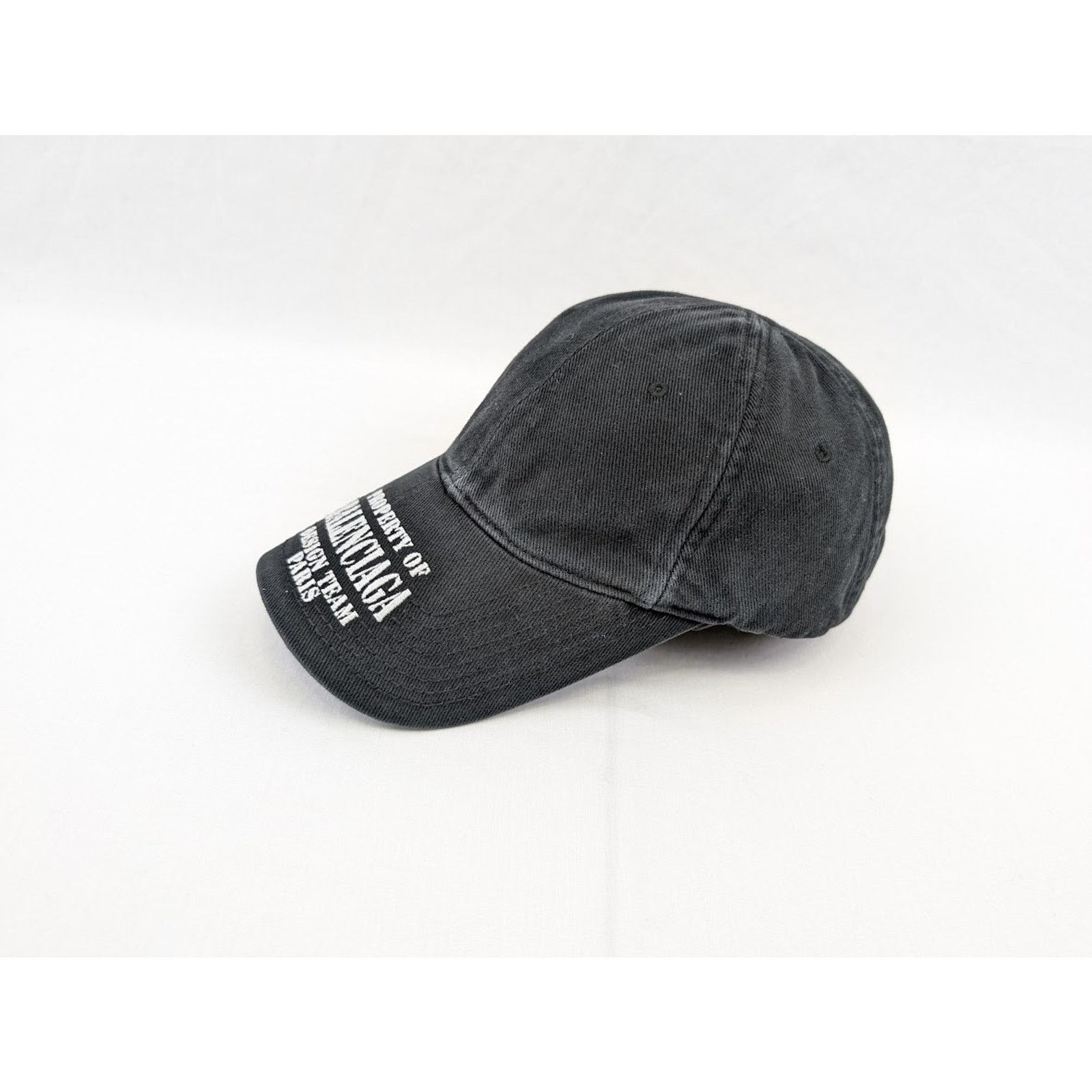 Balenciaga o1rshd1 Size:S/ Property of Balenciaga Design Team Cap / Hat Size ONE SIZE - 6 Thumbnail