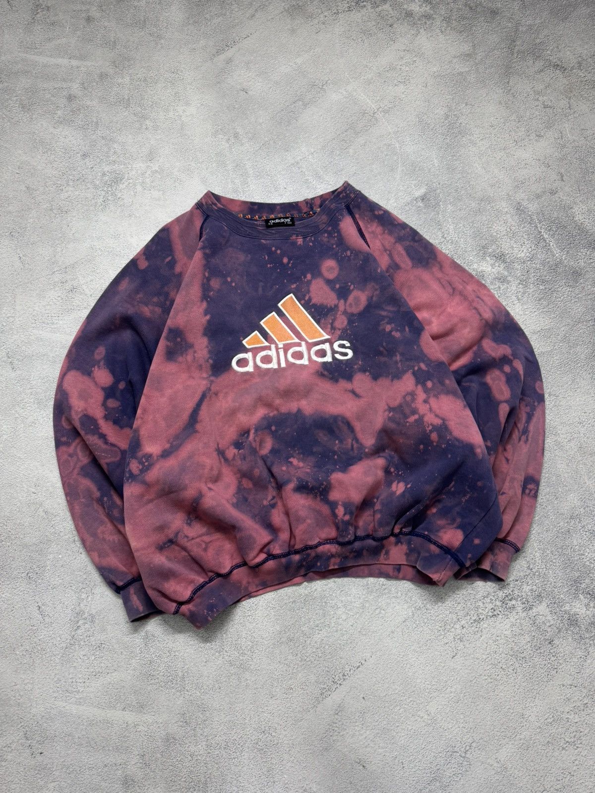 Adidas Vintage Y2k Adidas Big Logo Sweatshirt 00’s Size US L / EU 52-54 / 3 - 1 Thumbnail