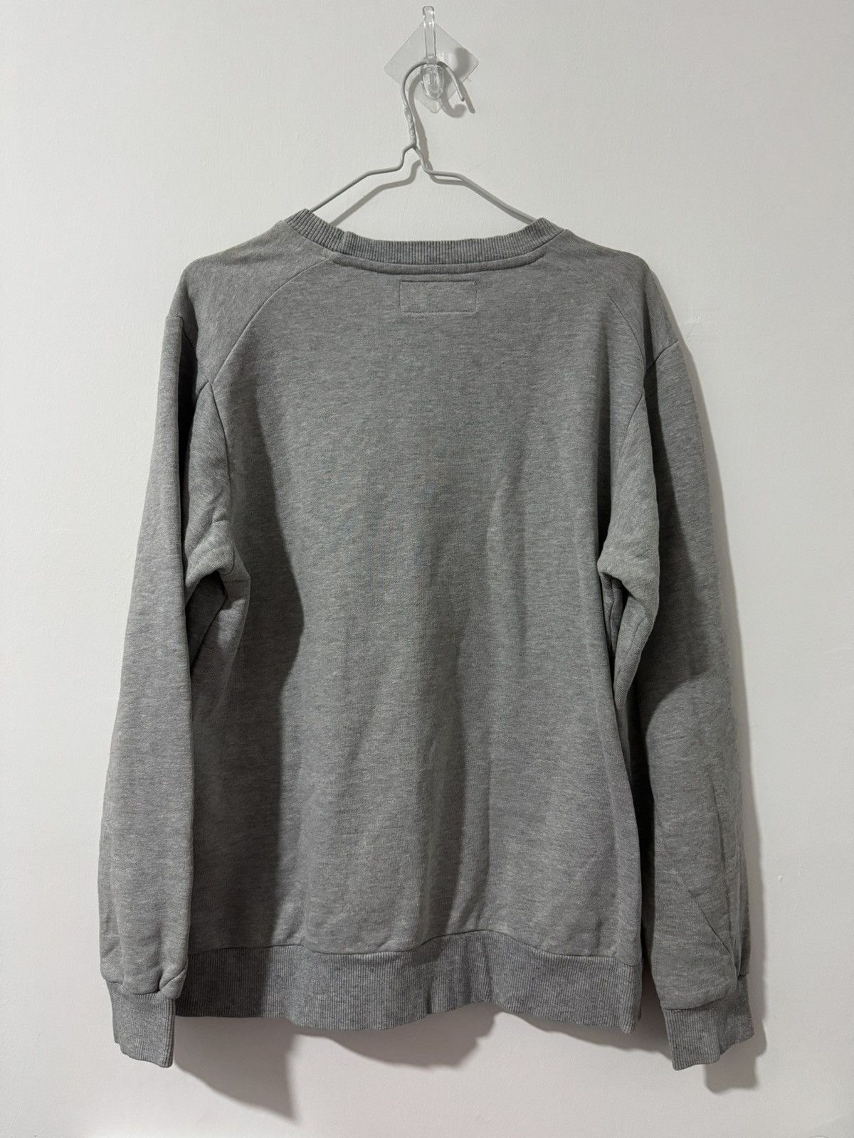 Undefeated Japan Streetwear Undefeated 5 Strikes Grey Crewneck Size US M / EU 48-50 / 2 - 2 Thumbnail