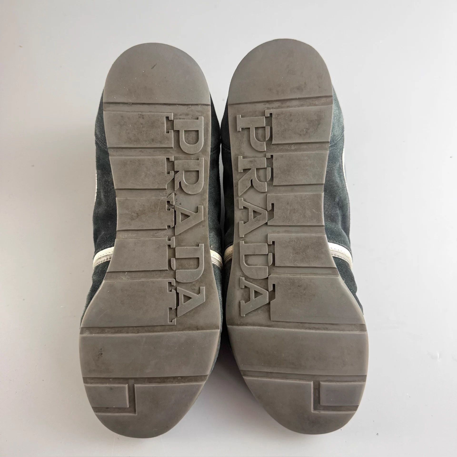 Prada Prada White Blue Suede Logo Lace Sneakers 41 Size US 8 / EU 41 - 6 Thumbnail