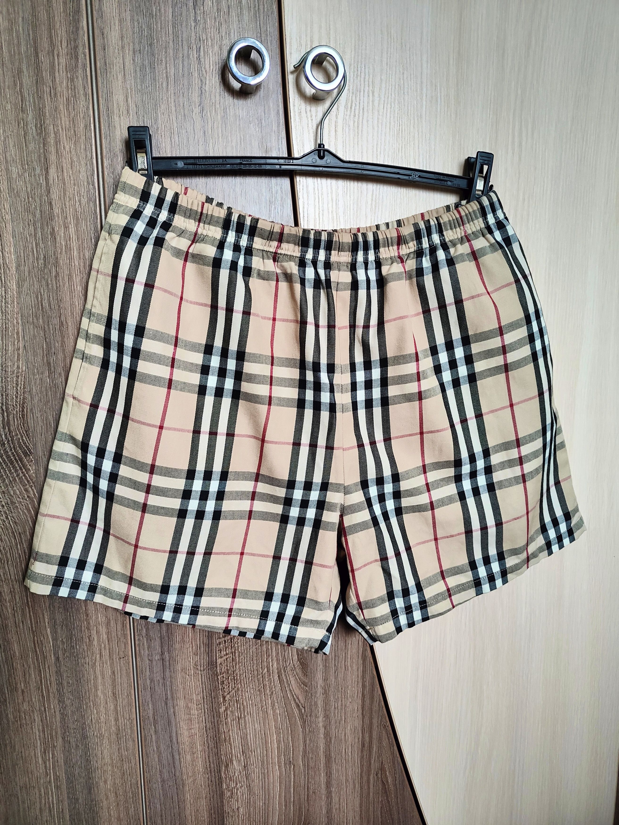 Burberry Vintage Burberry Shorts Beach Shorts Burberry L Size US 34 / EU 50 - 1 Thumbnail