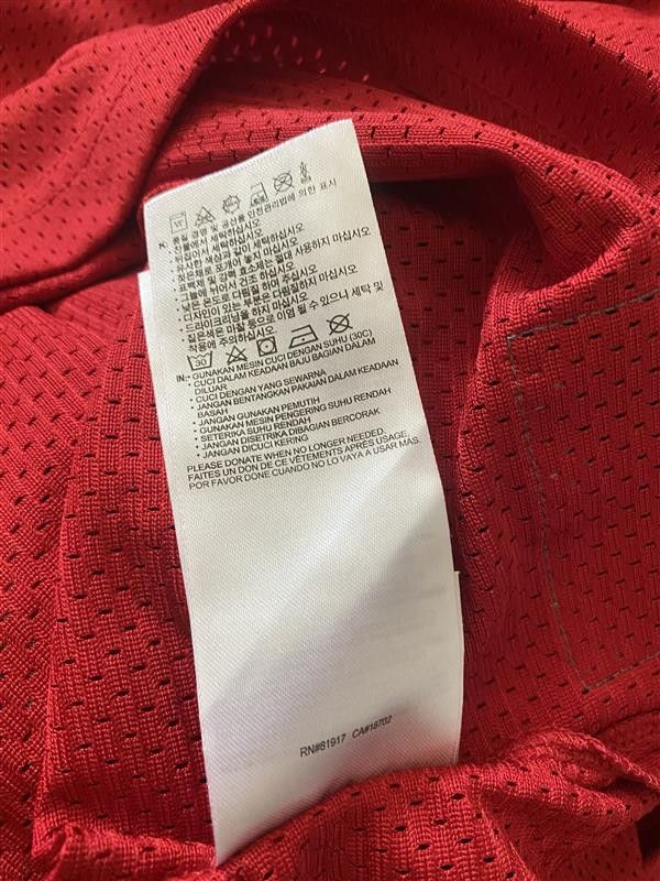 Nike CHICAGO BULLS #23 JORDAN 158 - 175 cm - Nike Jordan - UNIQUE Size US S / EU 44-46 / 1 - 9 Thumbnail