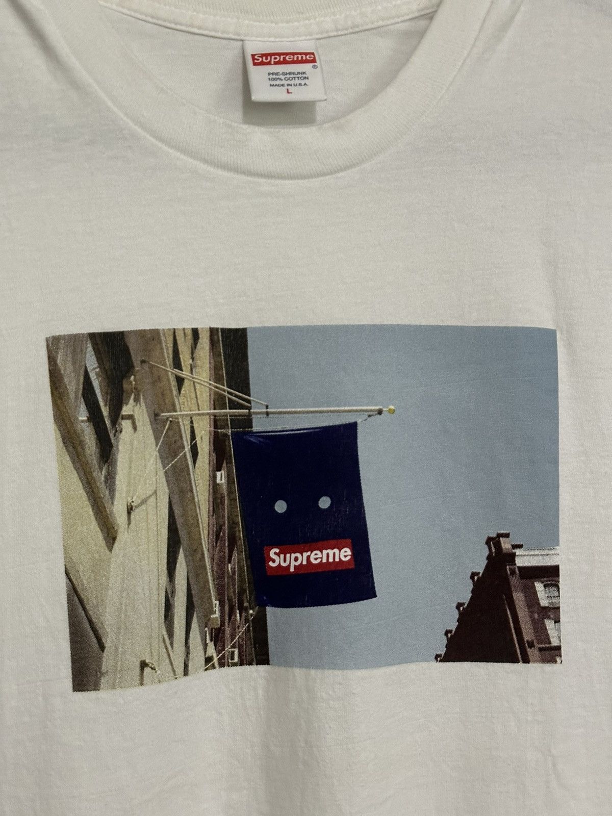 Supreme Supreme Banner Tee Size US L / EU 52-54 / 3 - 2 Thumbnail