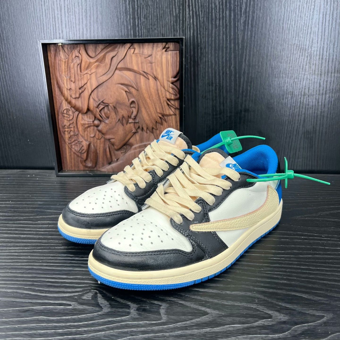 Nike Nike AJ1 Lowtop Sneakers 37 Men Size US 5 / EU 37 - 1 Thumbnail