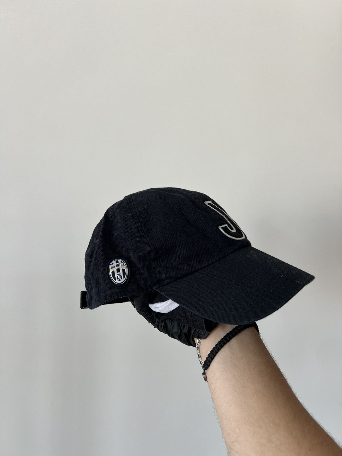 Nike Vintage 2000s Nike Juventus Y2K Black Cap Drill Size ONE SIZE - 7 Thumbnail