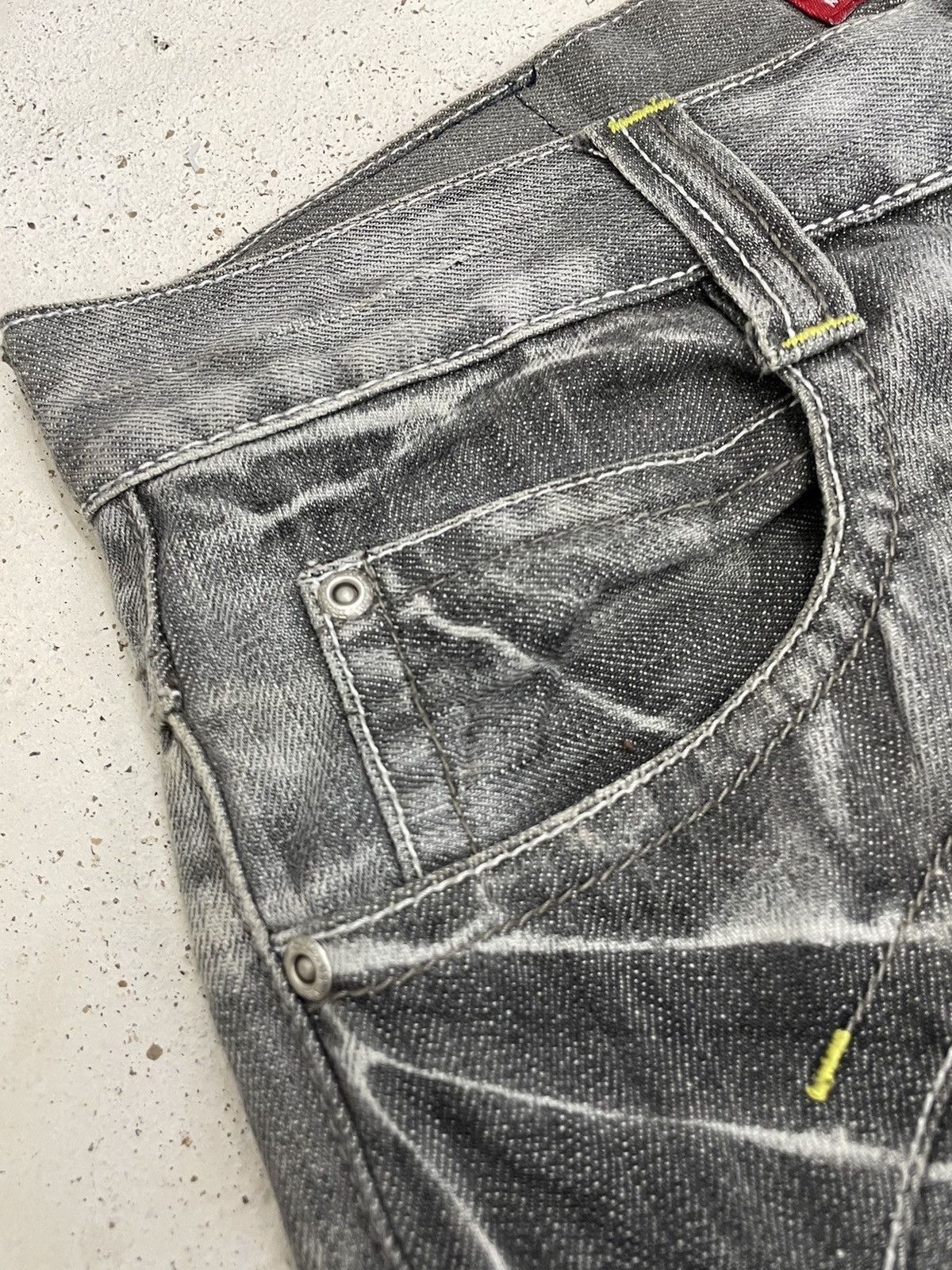 Japanese Brand TR2 Grey Bleach Whisker Semantic Design Denim Size US 30 / EU 46 - 12 Thumbnail