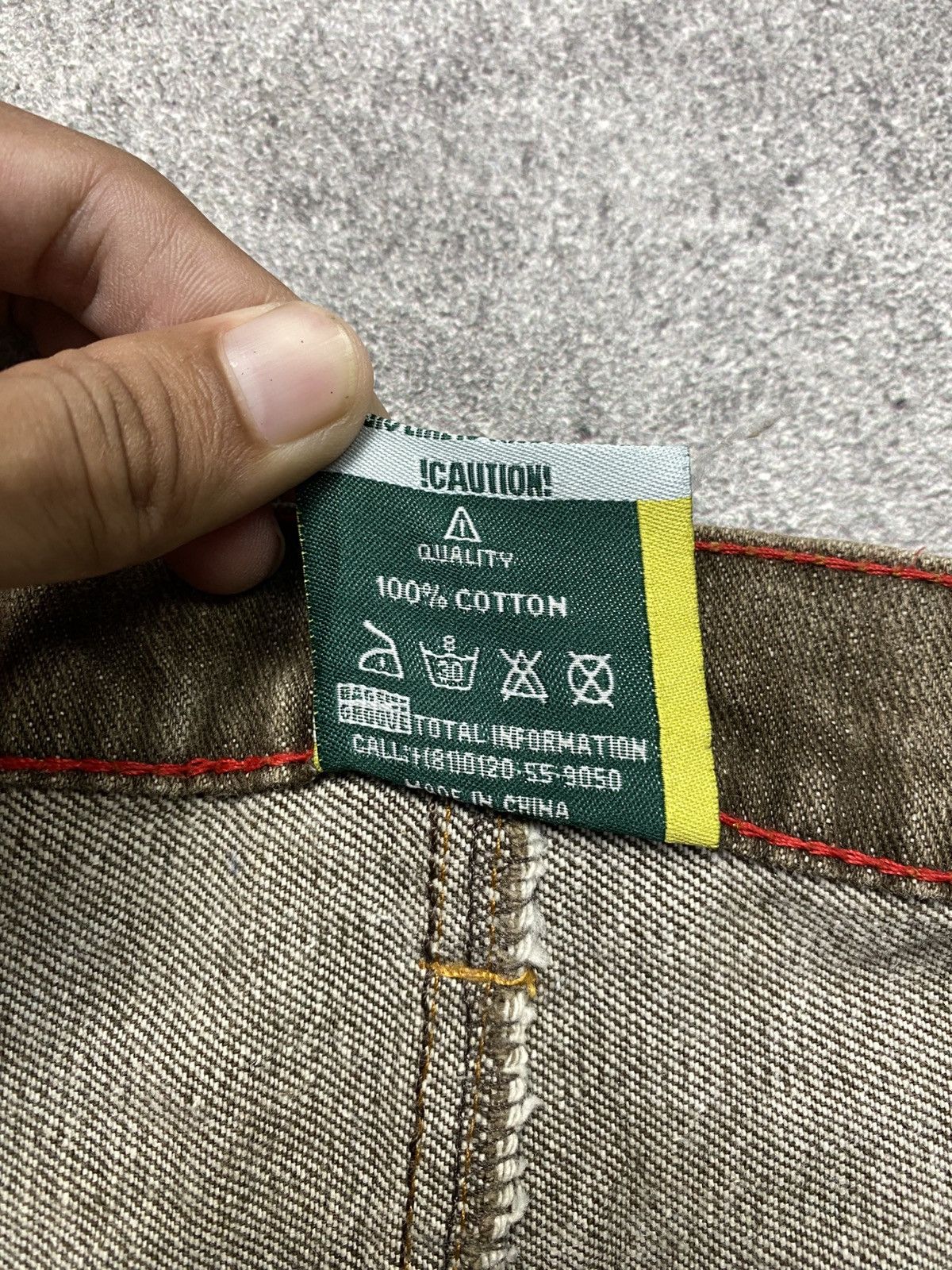 Le Grande Bleu (L.G.B.) 2000s Brooklynmint distressed wash jean pant Size US 36 / EU 52 - 6 Thumbnail
