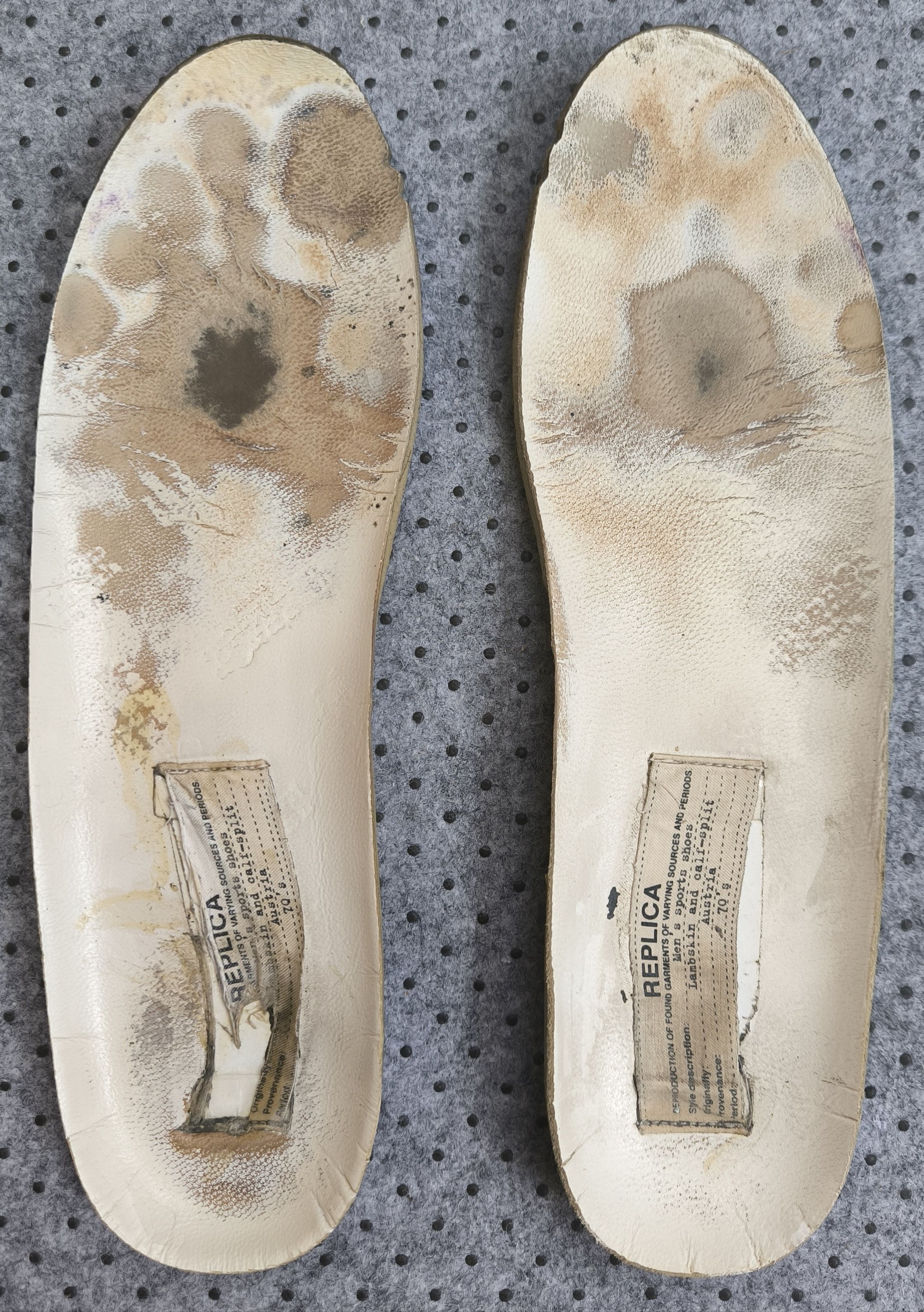 Maison Margiela MAISON MARGIELA Replica low top sneakers Size US 7 / EU 40 - 9 Thumbnail