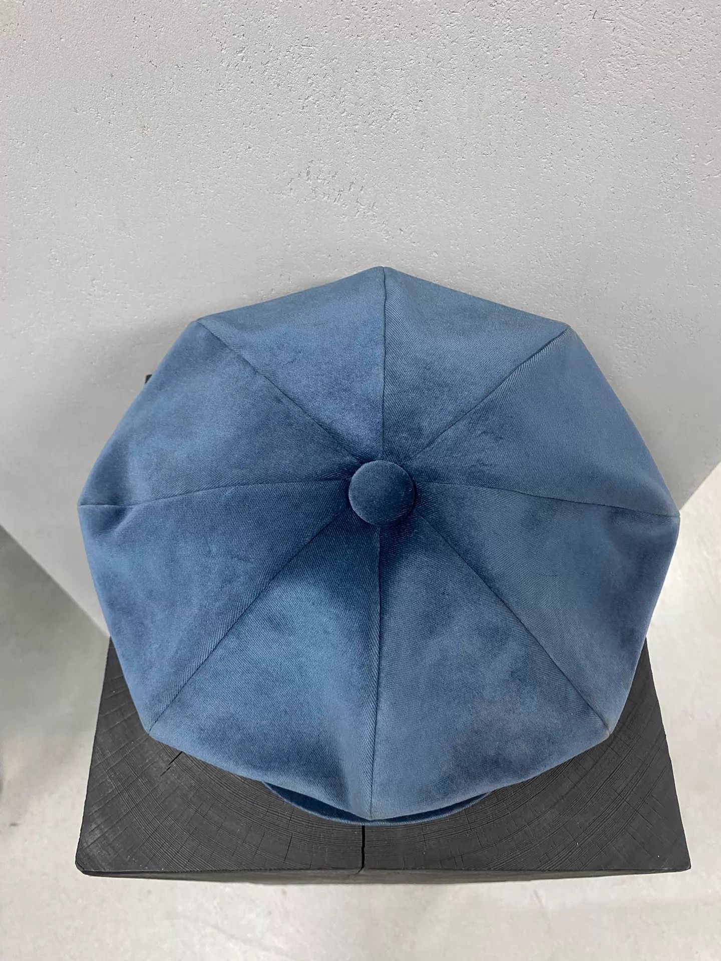 Number (N)ine Number (N)ine x NIEDIECK BlueVelvet Octagonal Newsboy Cap Size ONE SIZE - 2 Thumbnail