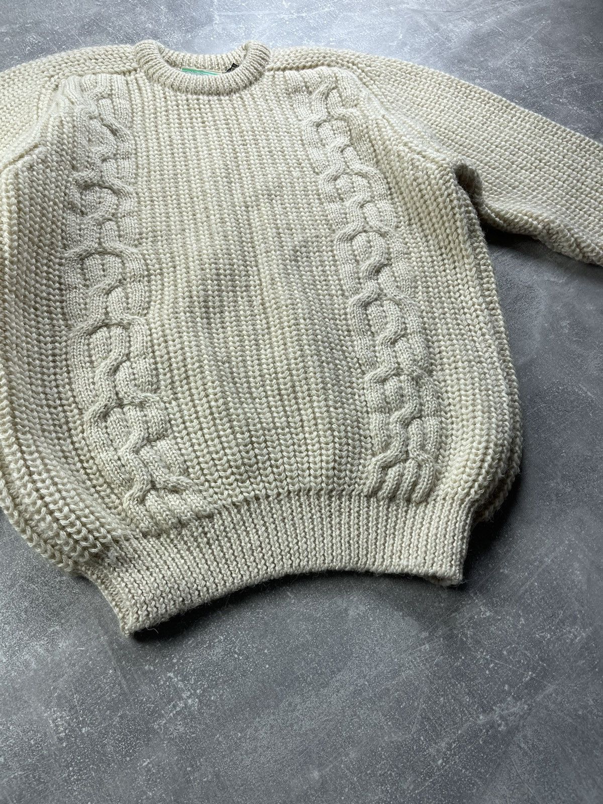Vintage Gaeltarra Aran Irish Wool Cable Knit Sweater Natural Cream Size US L / EU 52-54 / 3 - 6 Thumbnail