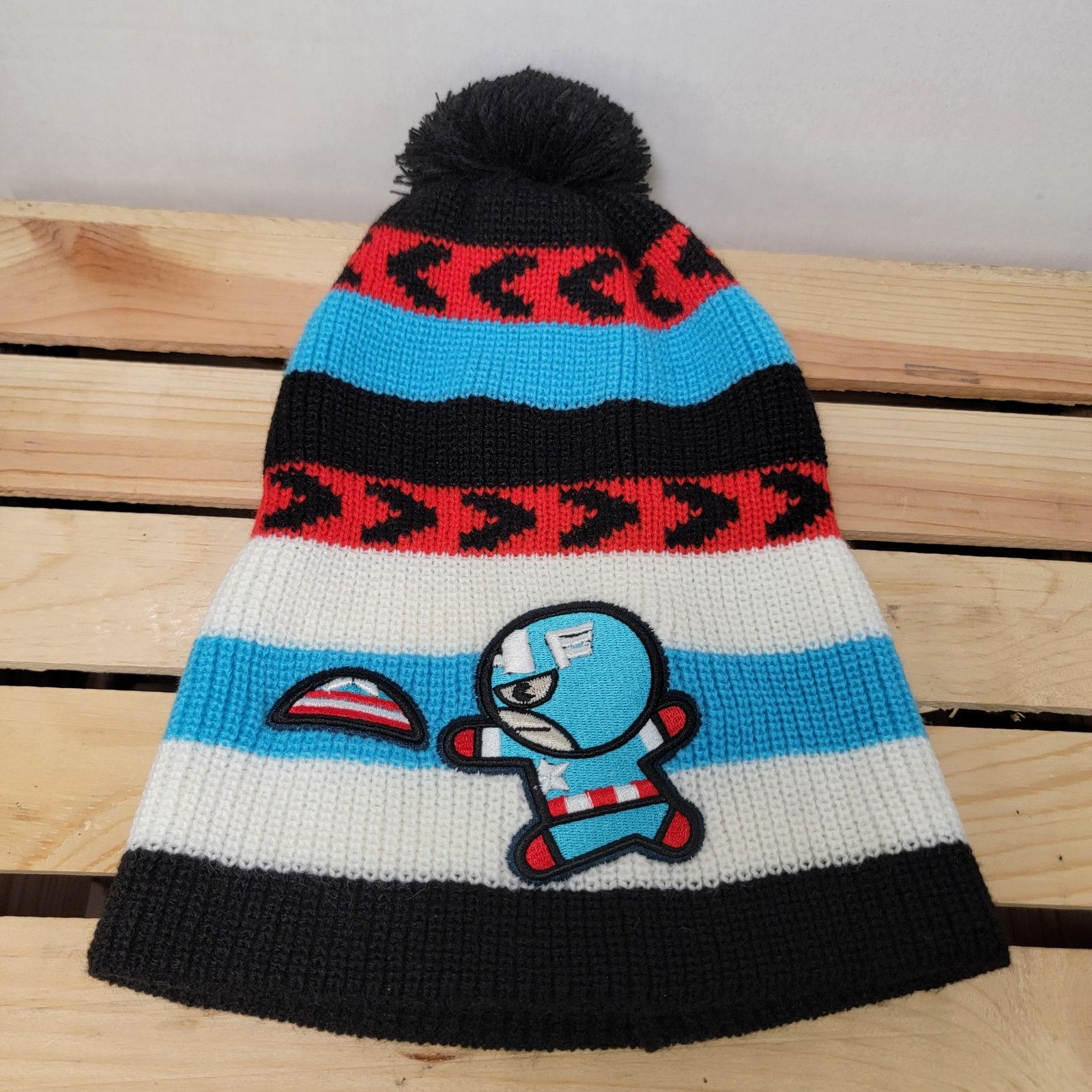 Marvel Comics Marvel Knit Captain America Beanie w/ Single Pom Pom - OSFM Size ONE SIZE - 1 Thumbnail