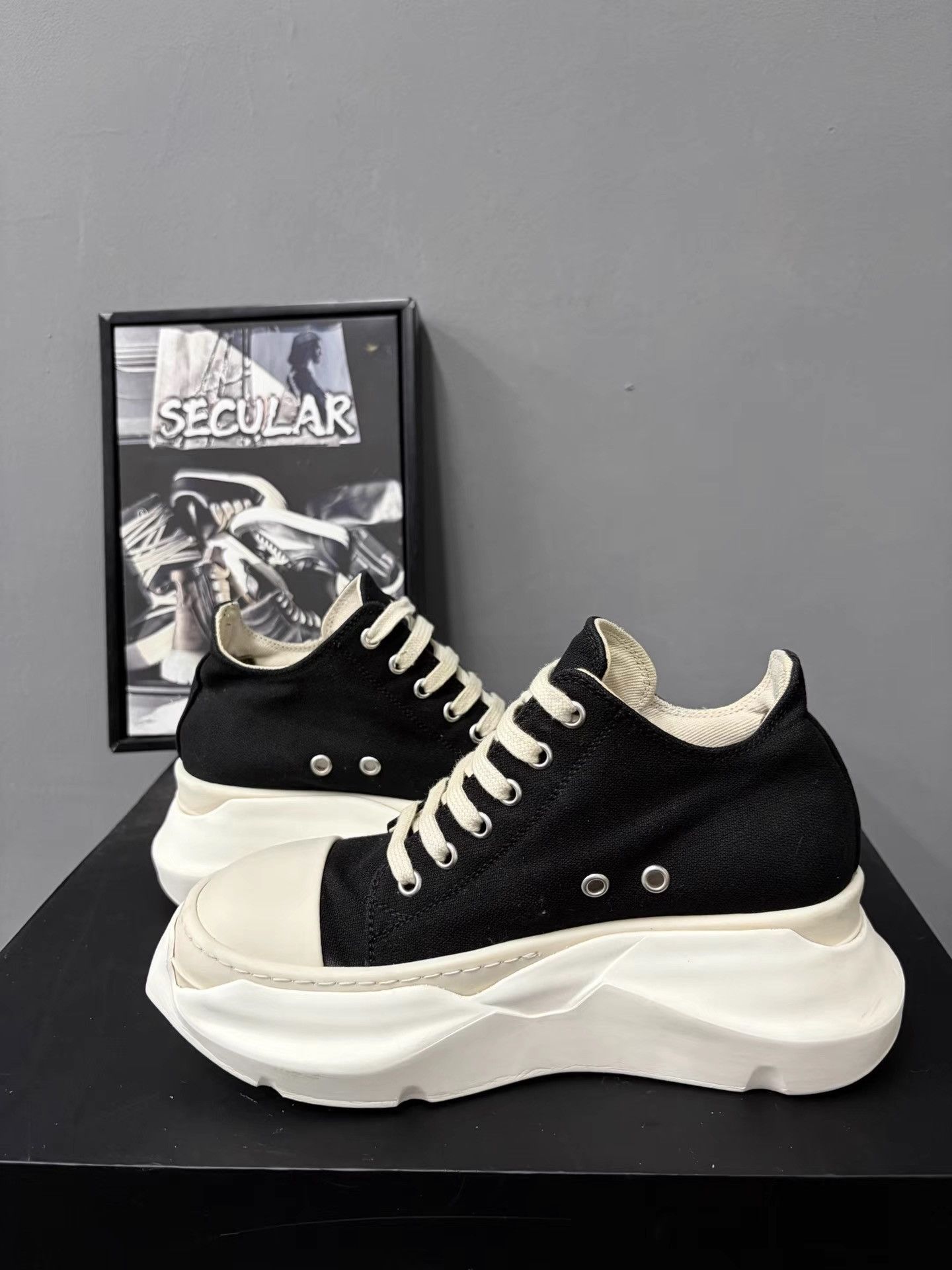 Rick Owens Rick Owens Black White Tank Sole Low Ramones K34 Size US 6 / IT 36 - 5 Thumbnail
