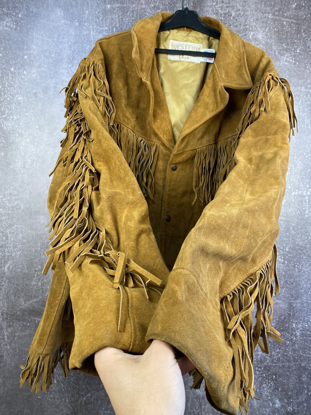 Cowboy Equipment Vintage 70s Schott Distressed Western Fringed Leather Jacket Size US L / EU 52-54 / 3 - 3 Thumbnail
