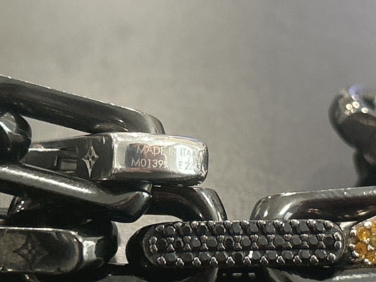 Louis Vuitton louis vuitton monogram chain M01399 Size ONE SIZE - 4 Thumbnail