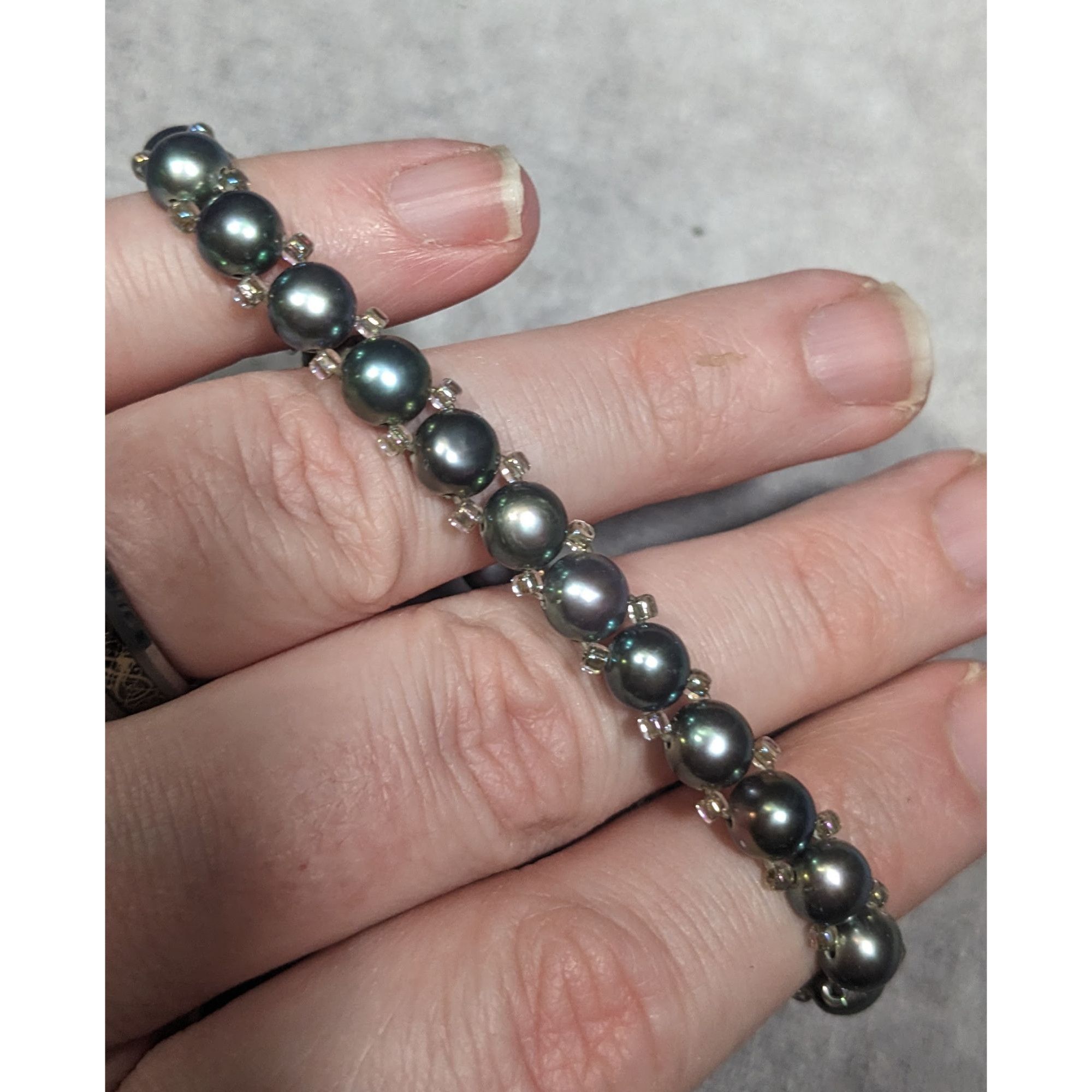 Other Whimsical Fantasy Black Pearl And Glass Beaded Bracelet Size ONE SIZE - 7 Thumbnail