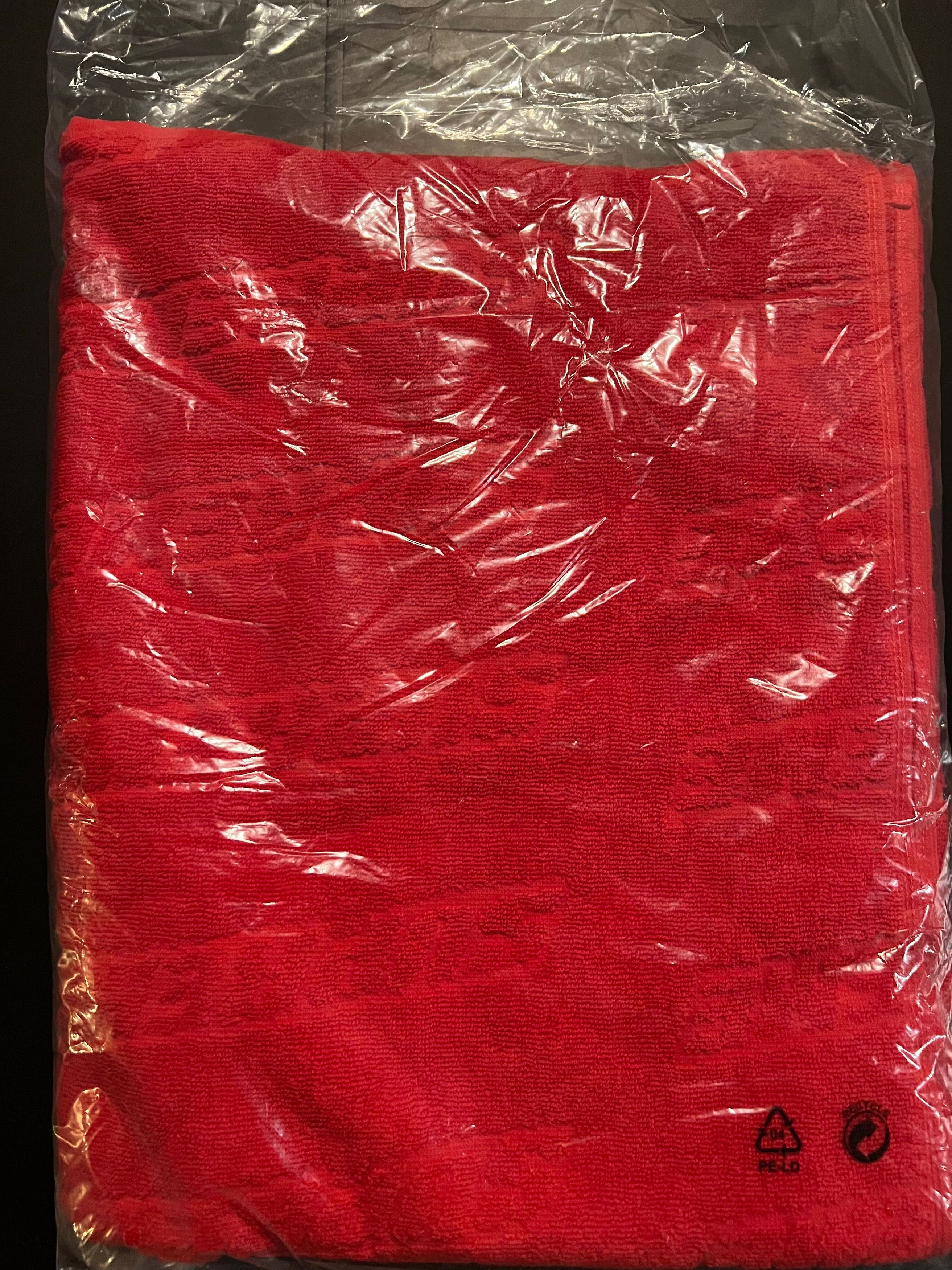 Supreme Supreme Red Tonal Repeat Beach Towel Size ONE SIZE - 2 Thumbnail