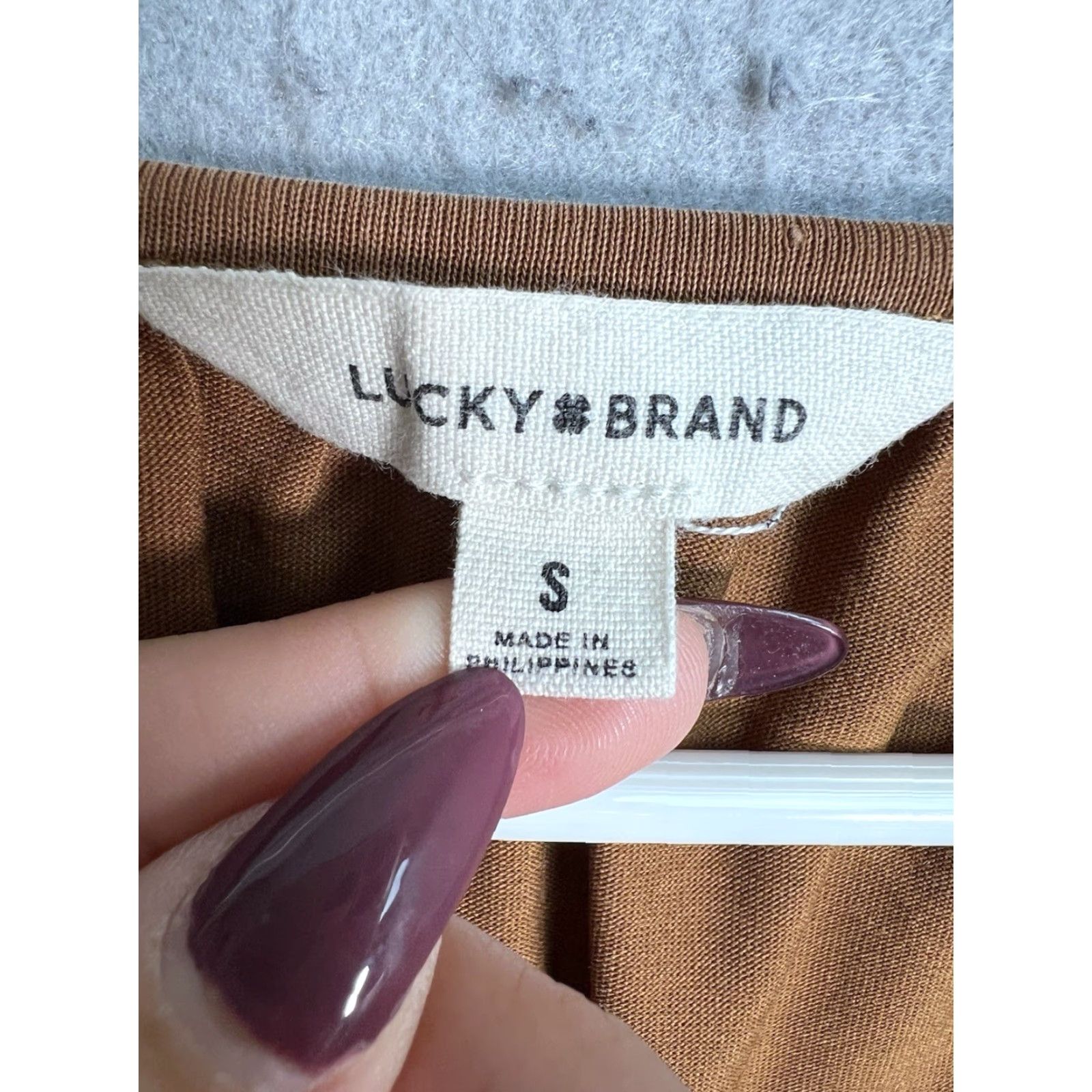 Lucky Brand Lucky Brand Blouse Shirt Womens Small Brown Long Sleeve Smocked Front Peasant Floral V-Neck Pullover Casual Spring Summer Fall Size S / US 4 / IT 40 - 3 Thumbnail
