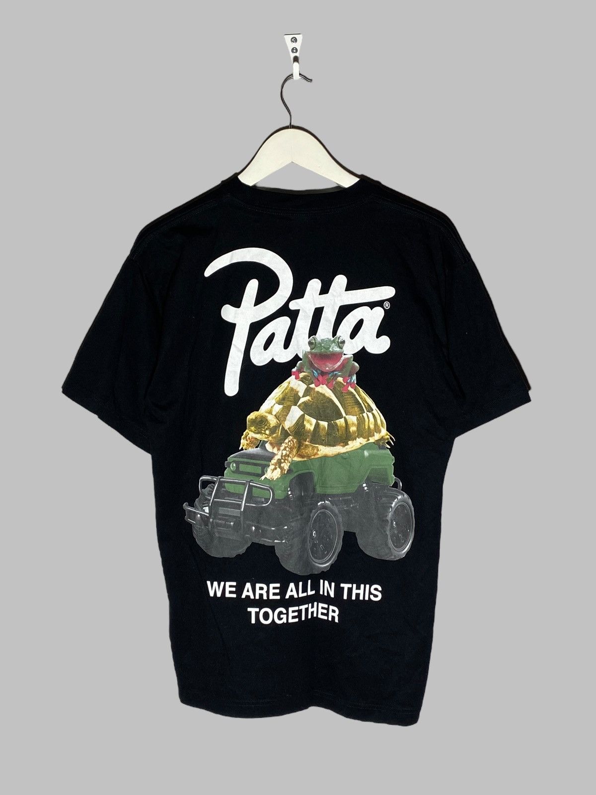 Patta 🔥 PATTA WE ARE ALL IN THIS TOGETHER TURTLE ANIMAL TEE 🔥 Size US S / EU 44-46 / 1 - 1 Thumbnail