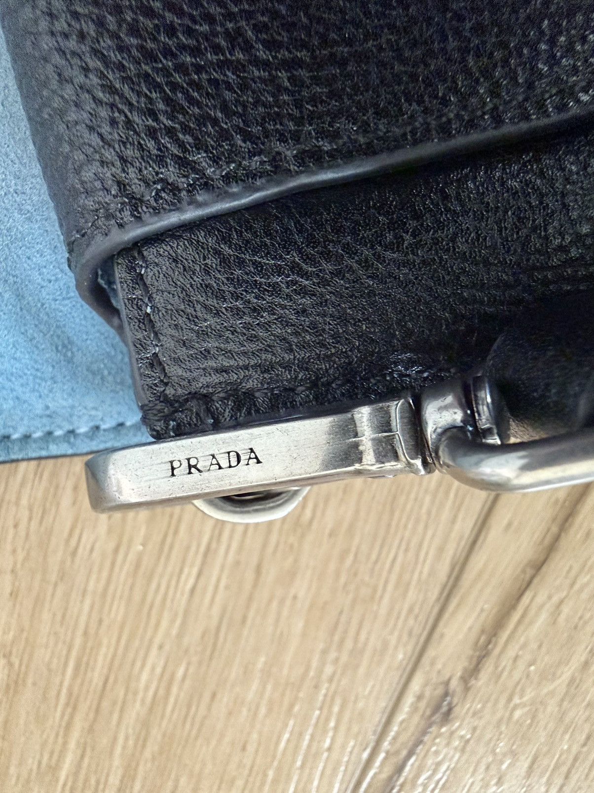 Prada Prada Leather Etiquette Bag. Size ONE SIZE - 9 Thumbnail