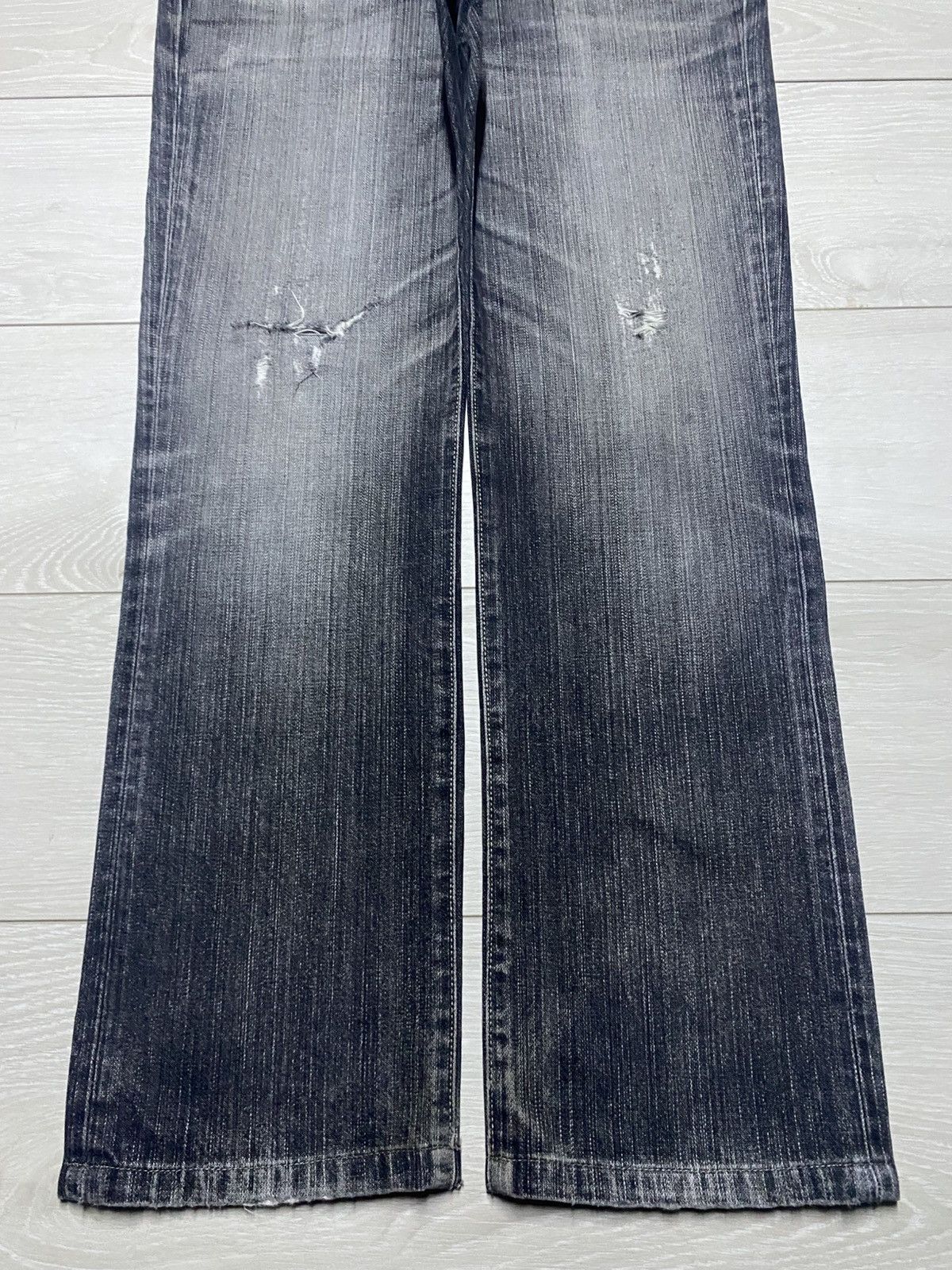 Undercover × Uniqlo Vintage Uniqlo Broken Denim Fade Grey Wash Distressed Jeans Size US 34 / EU 50 - 5 Thumbnail