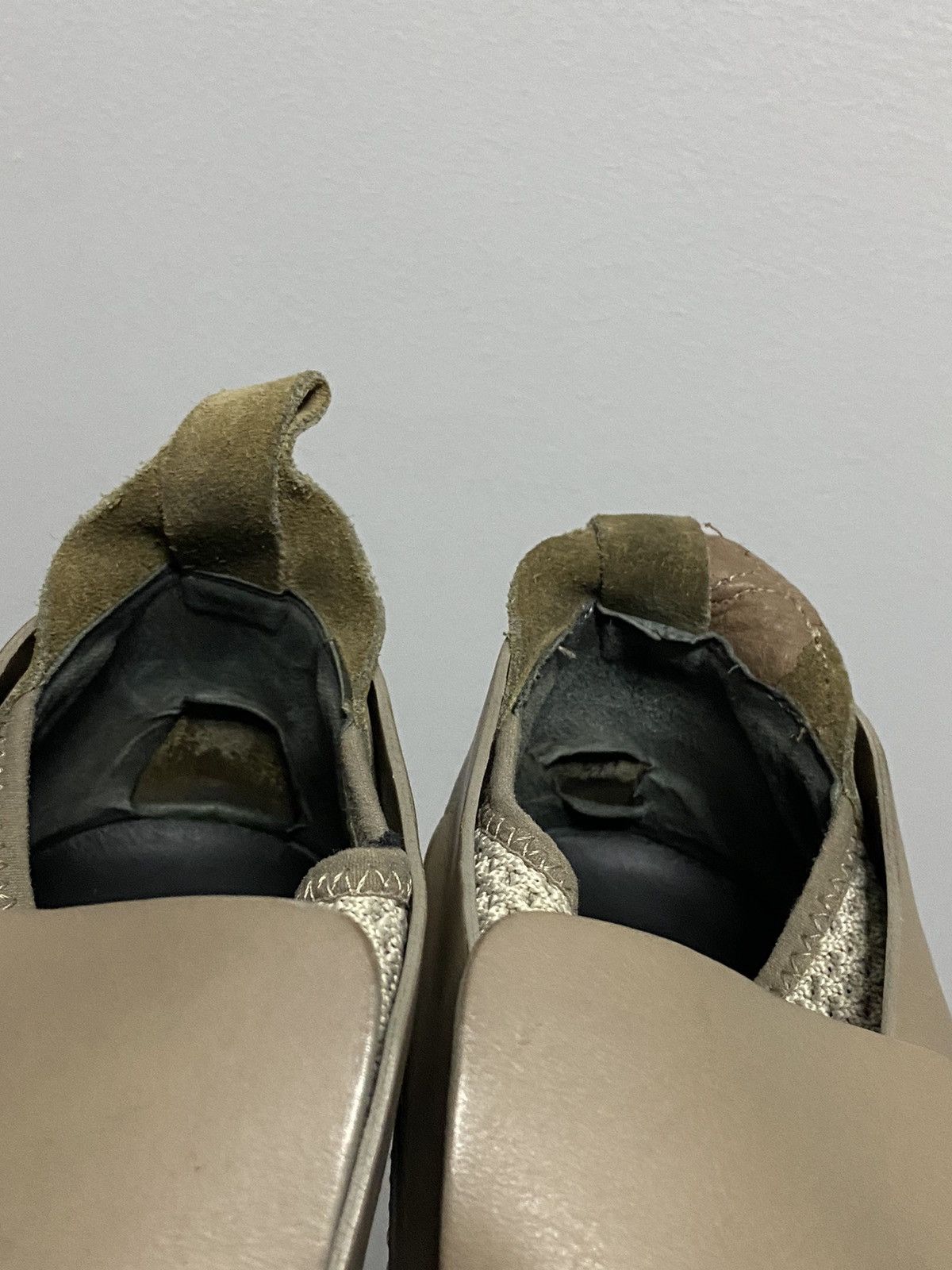 Balenciaga × Vintage Balenciaga luxury low top sneakers vintage trainers Size US 11 / EU 44 - 14 Thumbnail