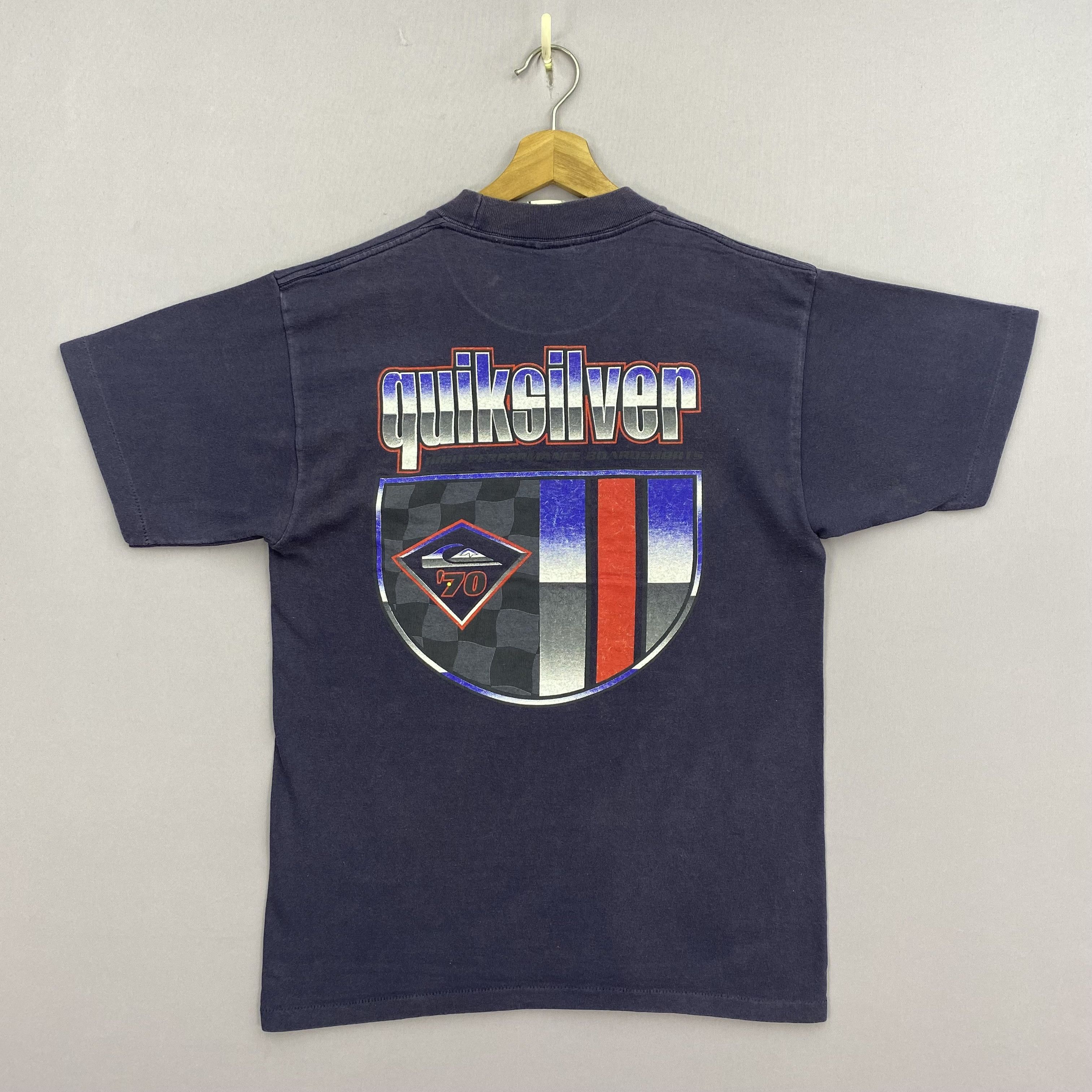 Quiksilver Vintage 90s Quiksilver Tshirt Surfwear Snowboarding Skater Size US M / EU 48-50 / 2 - 1 Thumbnail