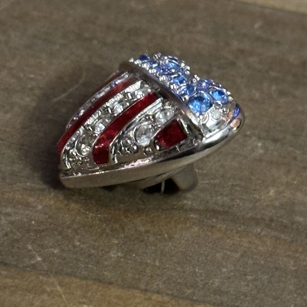 Swarovski Swarovski crystal brave heart patriotic tac pin Size ONE SIZE - 5 Thumbnail
